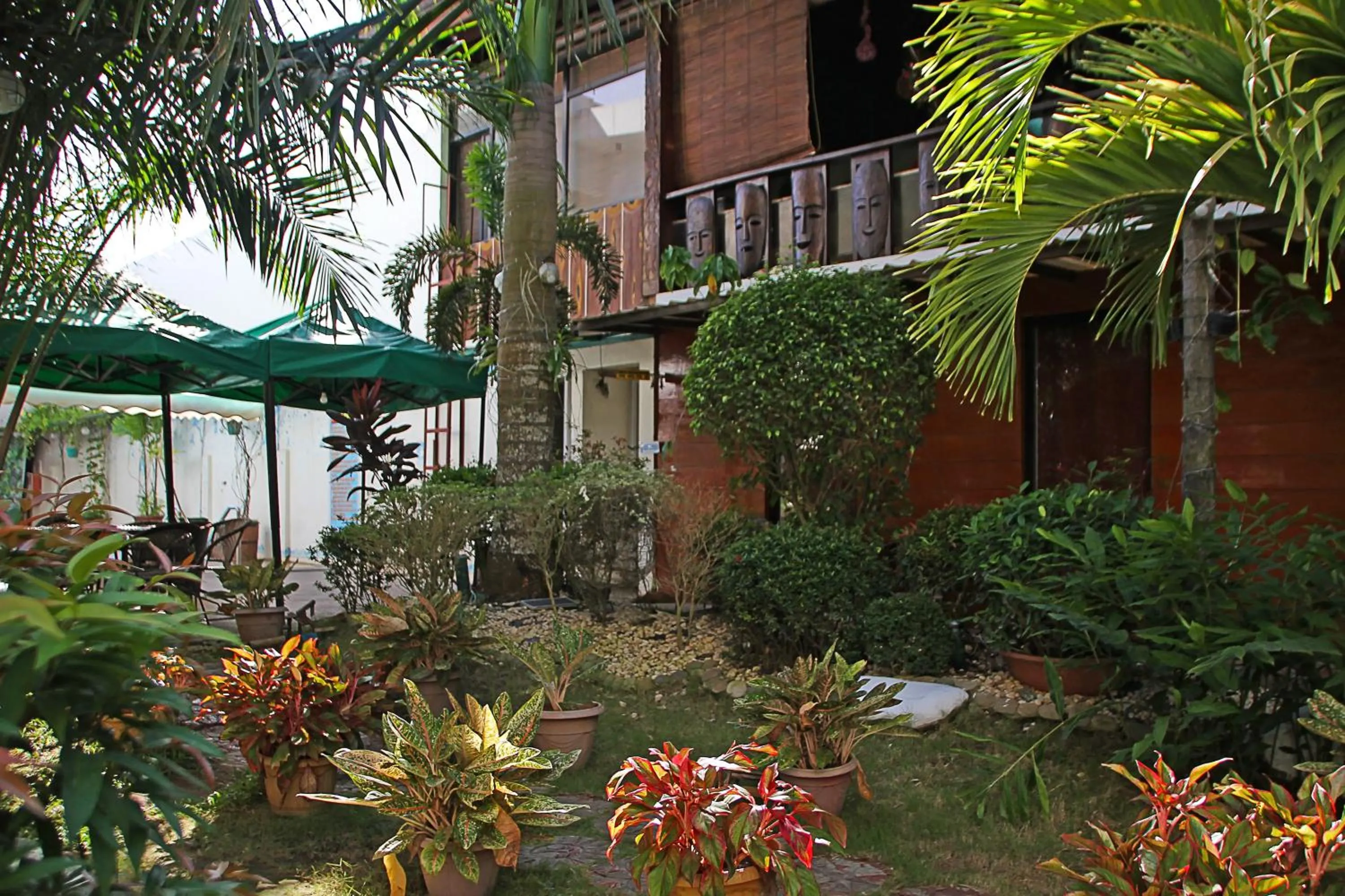 Restaurant/places to eat in Palawan Uno Hotel