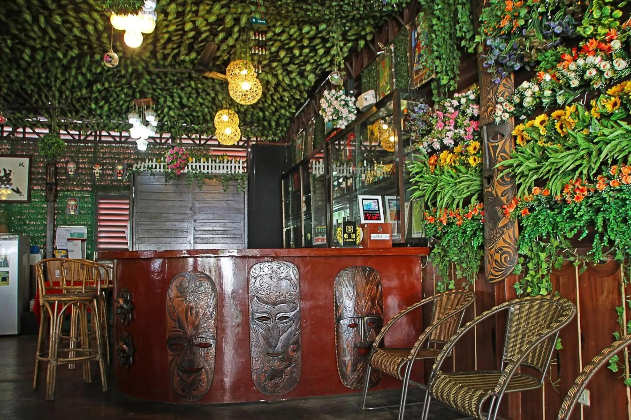 Restaurant/places to eat in Palawan Uno Hotel