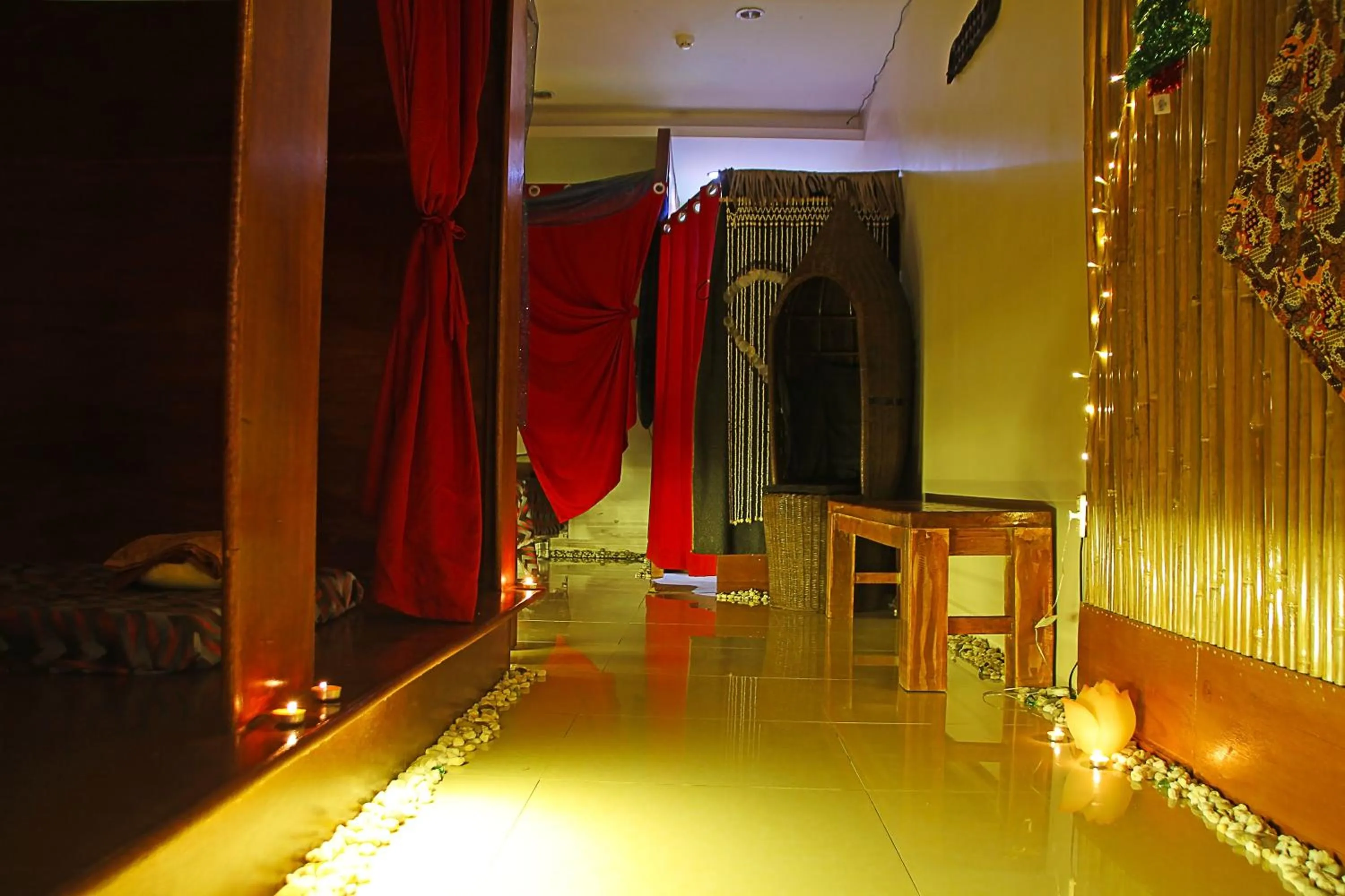 Massage in Palawan Uno Hotel