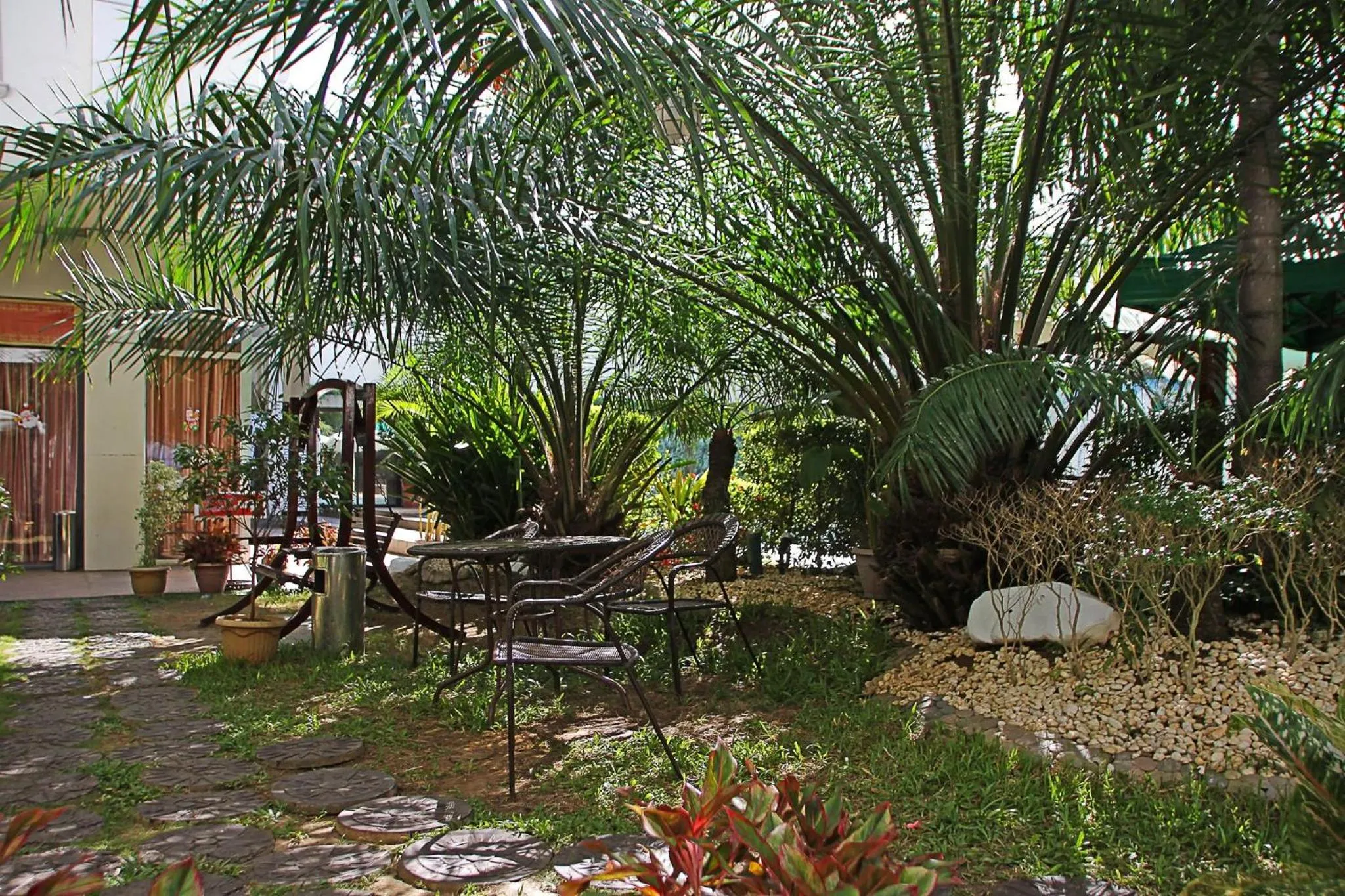 Patio in Palawan Uno Hotel
