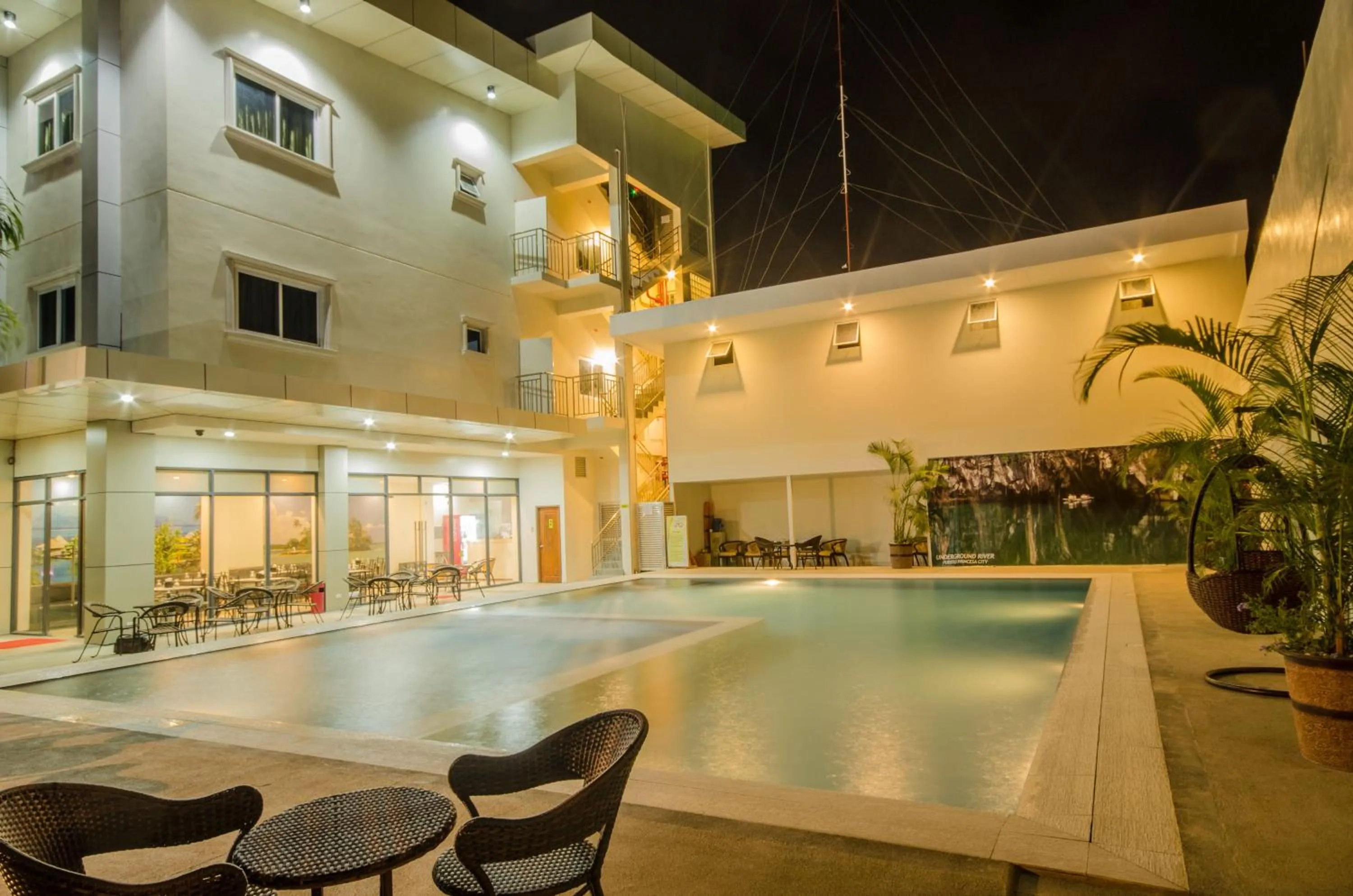 Night in Palawan Uno Hotel