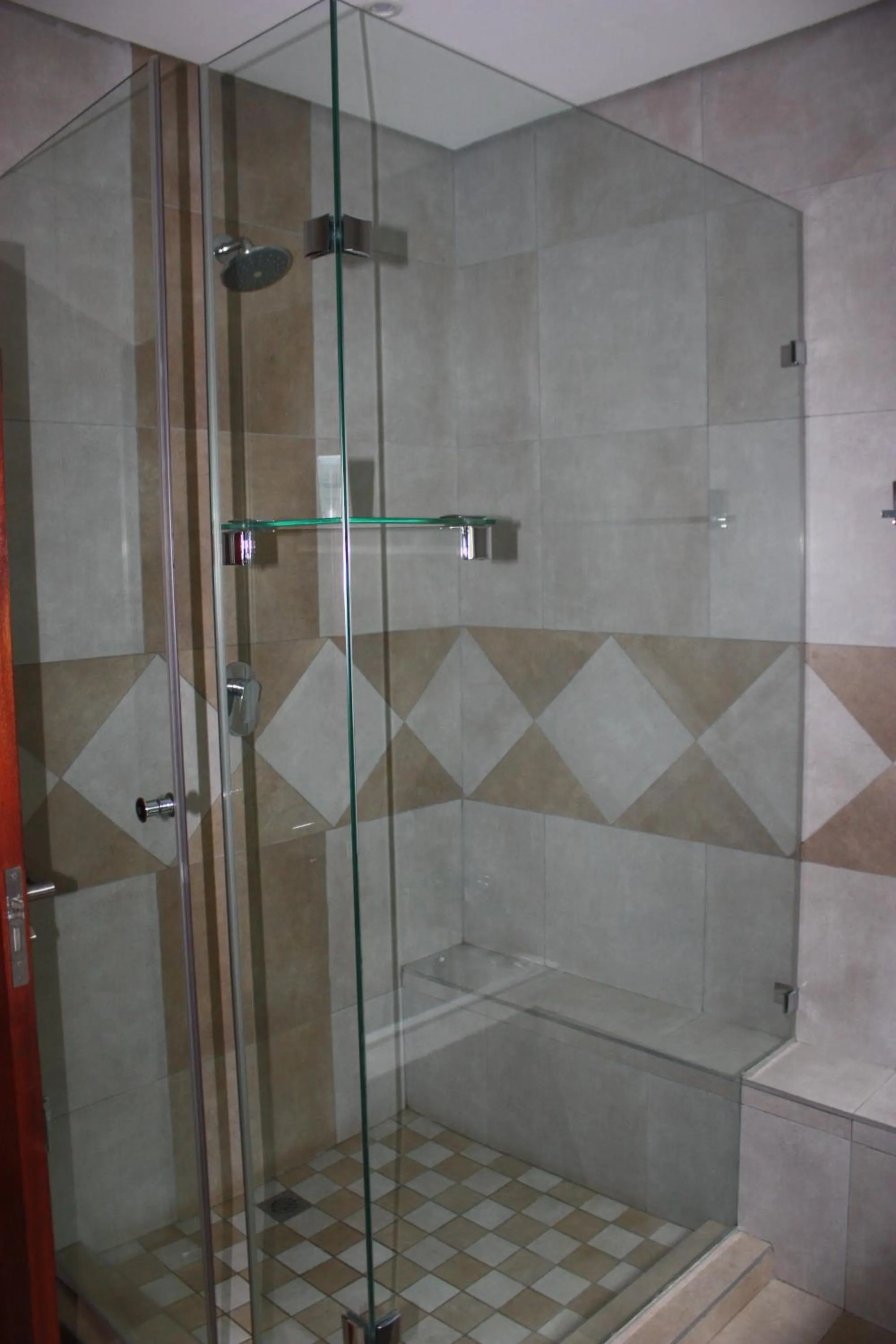 Shower in Over The Moon Guesthouse