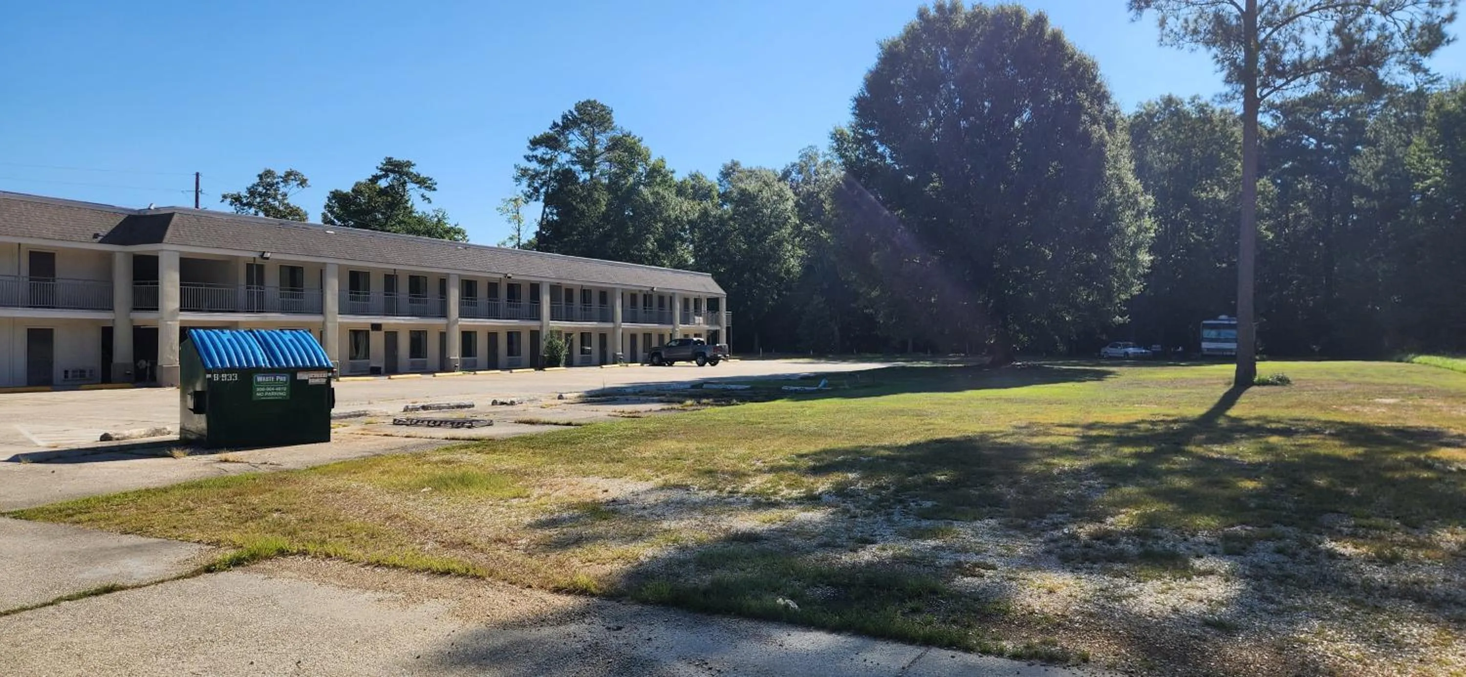 Travelers Rest Motel