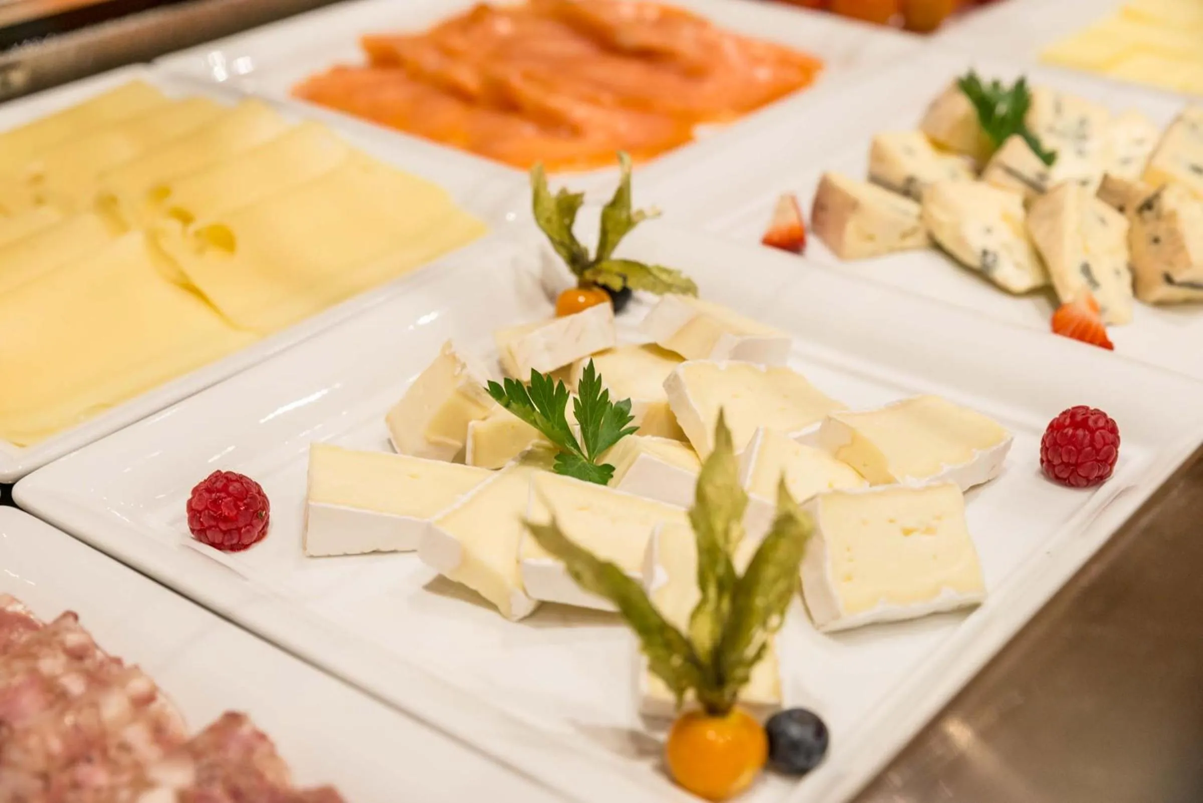 Buffet breakfast in Hotel Restaurant Sonne