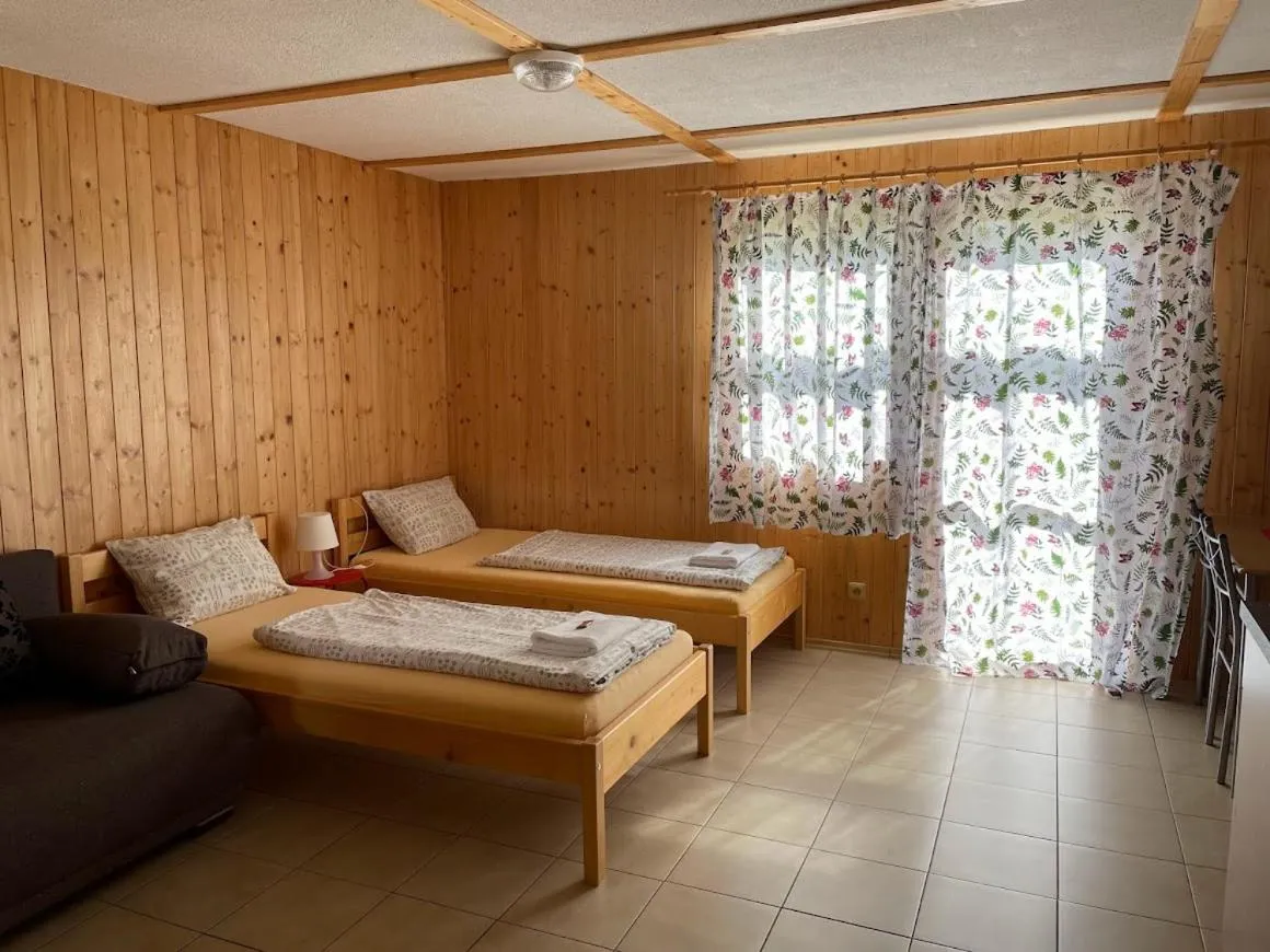 Bed in Hotel Rohanov