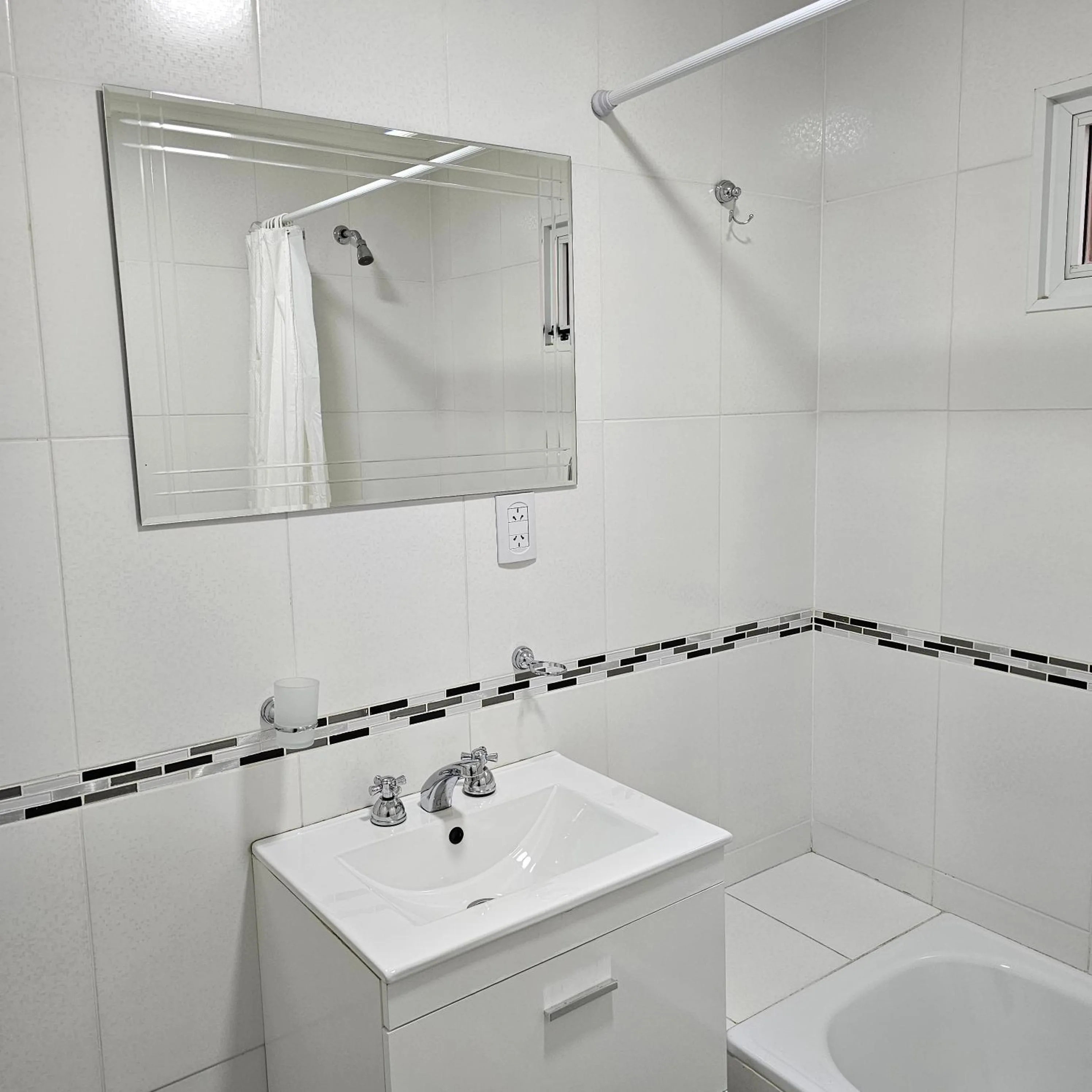 Shower in CONDOR Patagonia Aparts