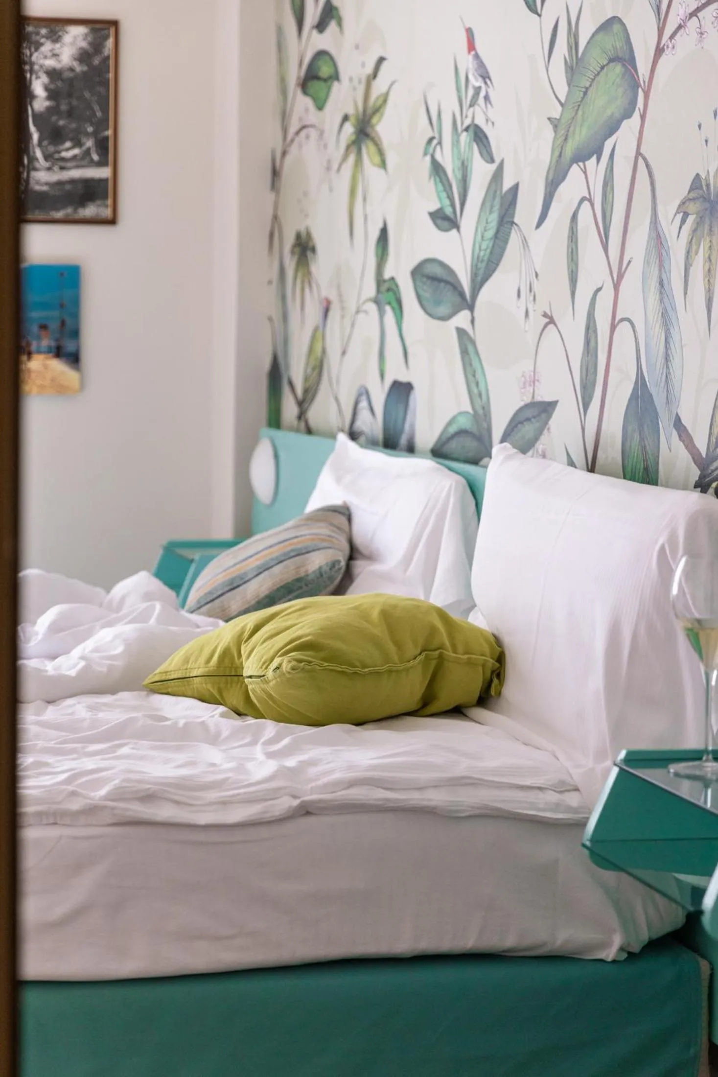 Bed in La Foresta Monteisola