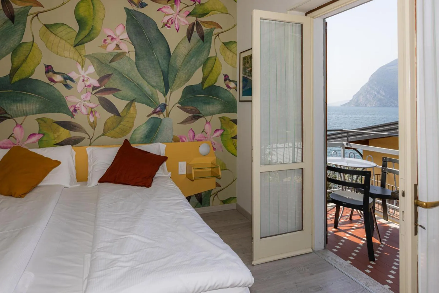 Bed in La Foresta Monteisola