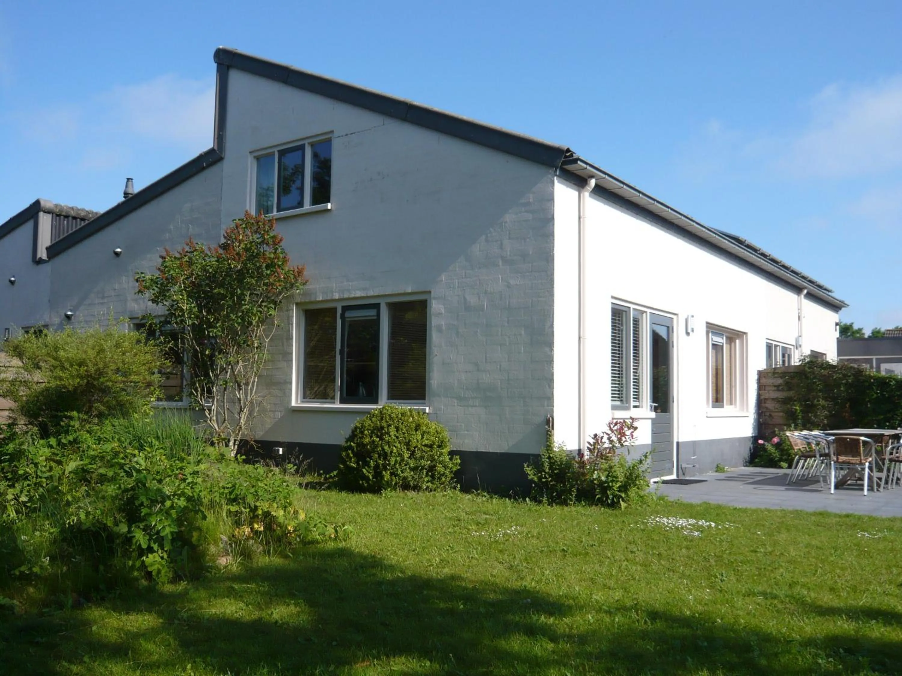 Facade/entrance in Waddenhoes Gastenverblijven