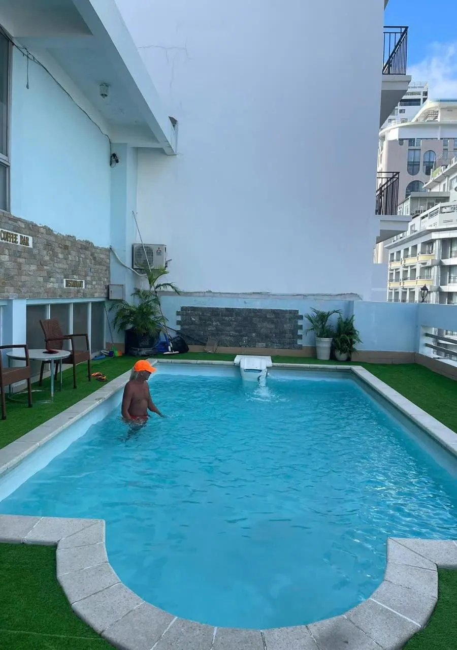 Swimming pool in King Hotel