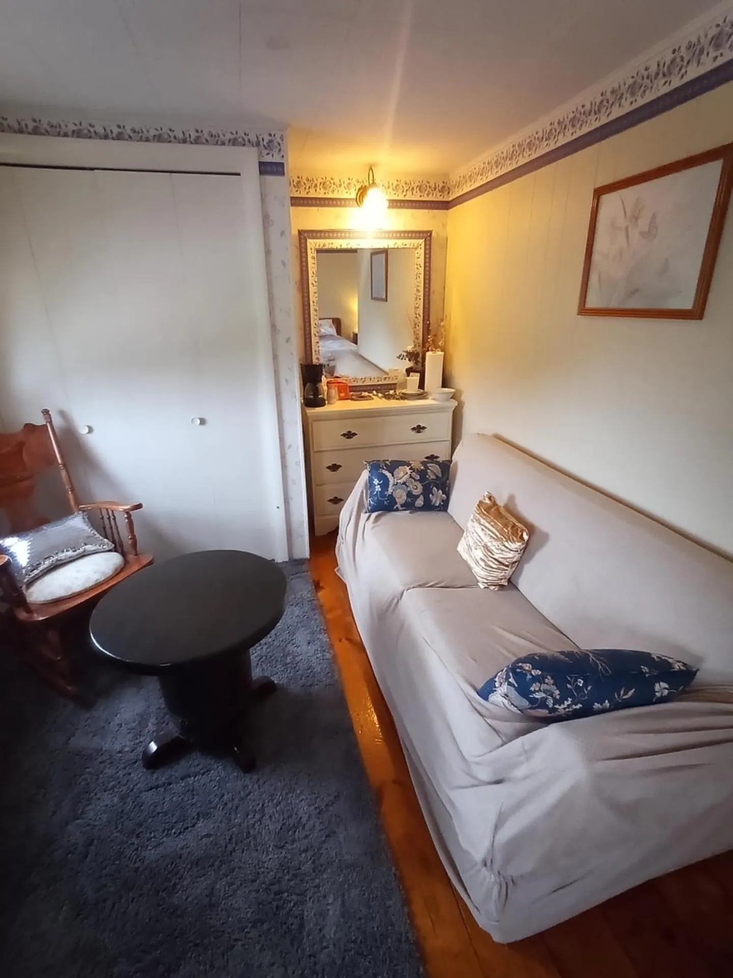 Bed in Sea Breeze Inn beach rentals