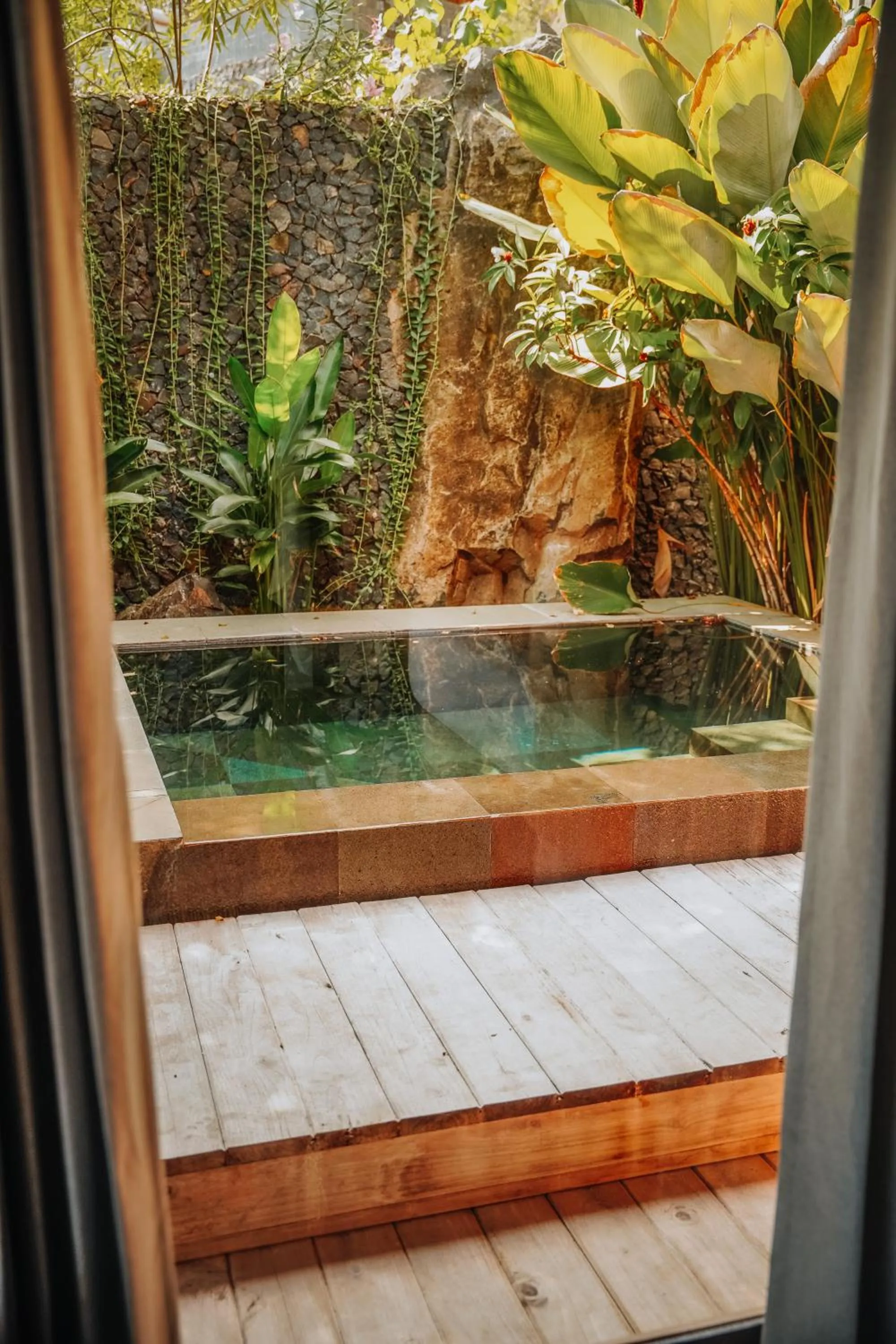 Swimming pool in Menjaga Bay