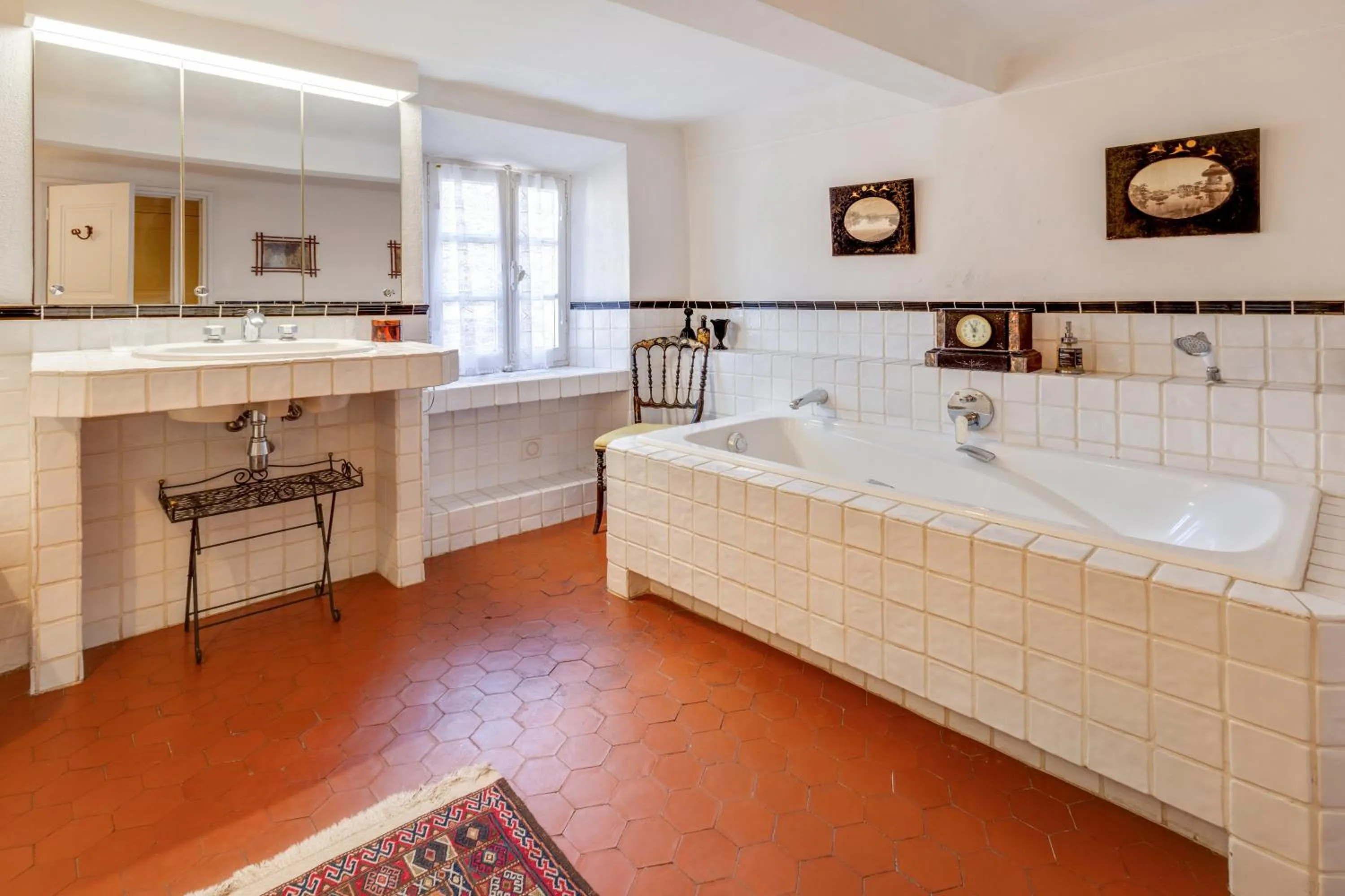 Bathroom in La Maison du Prince