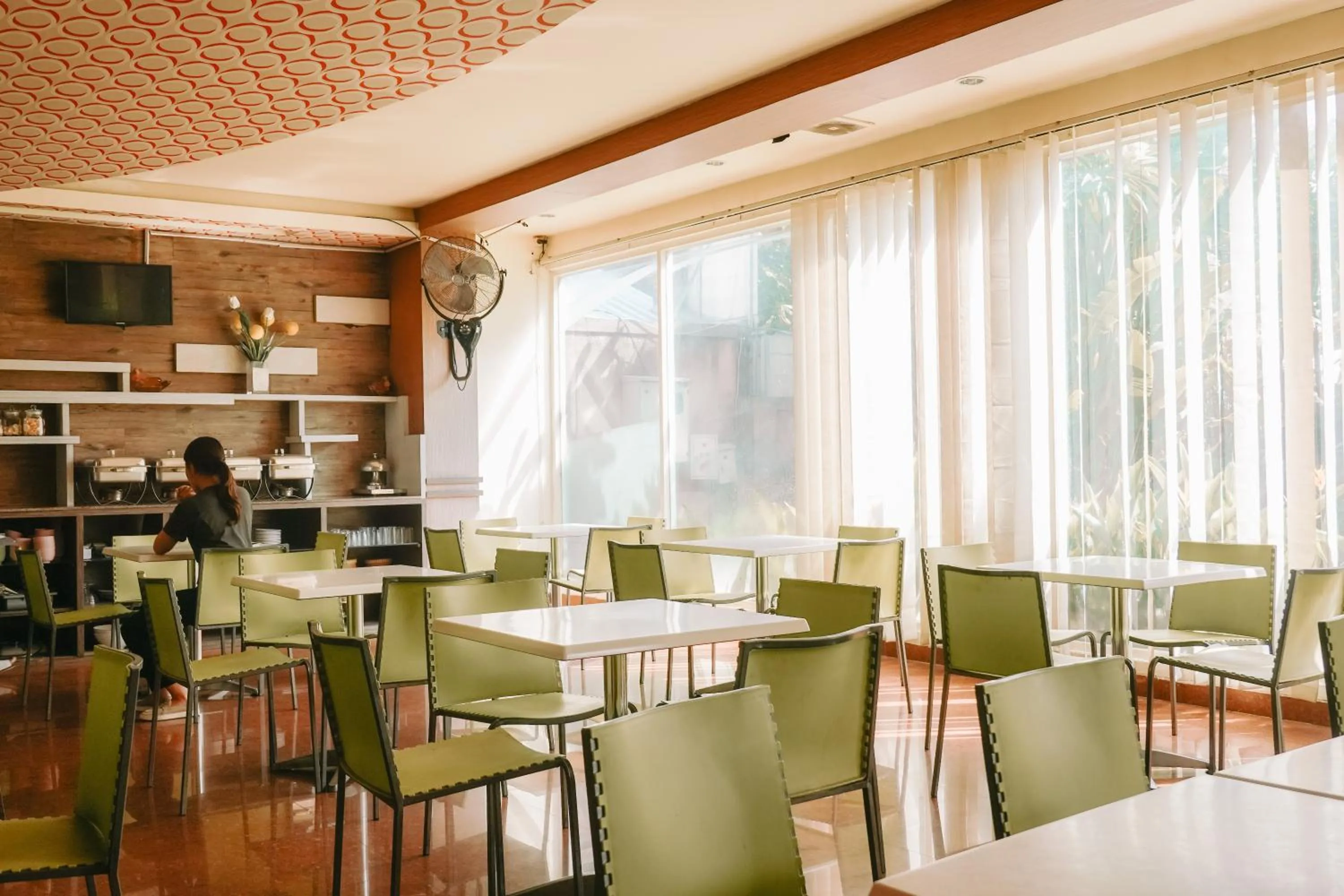 Restaurant/places to eat in City Hotel Mataram