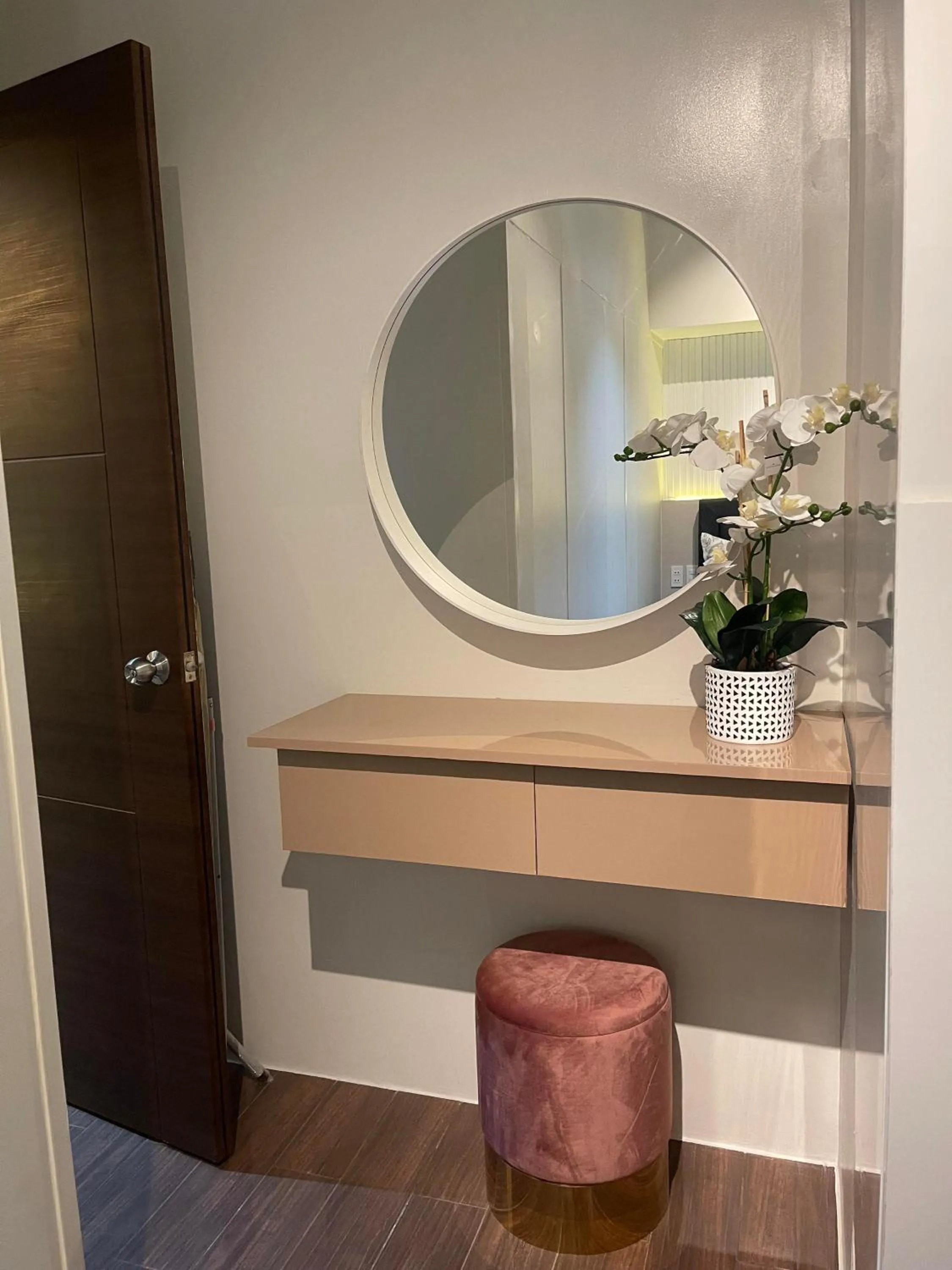 hair dryier in E & T Homecations 2 Bedroom Apartment at SMDC Air Residences