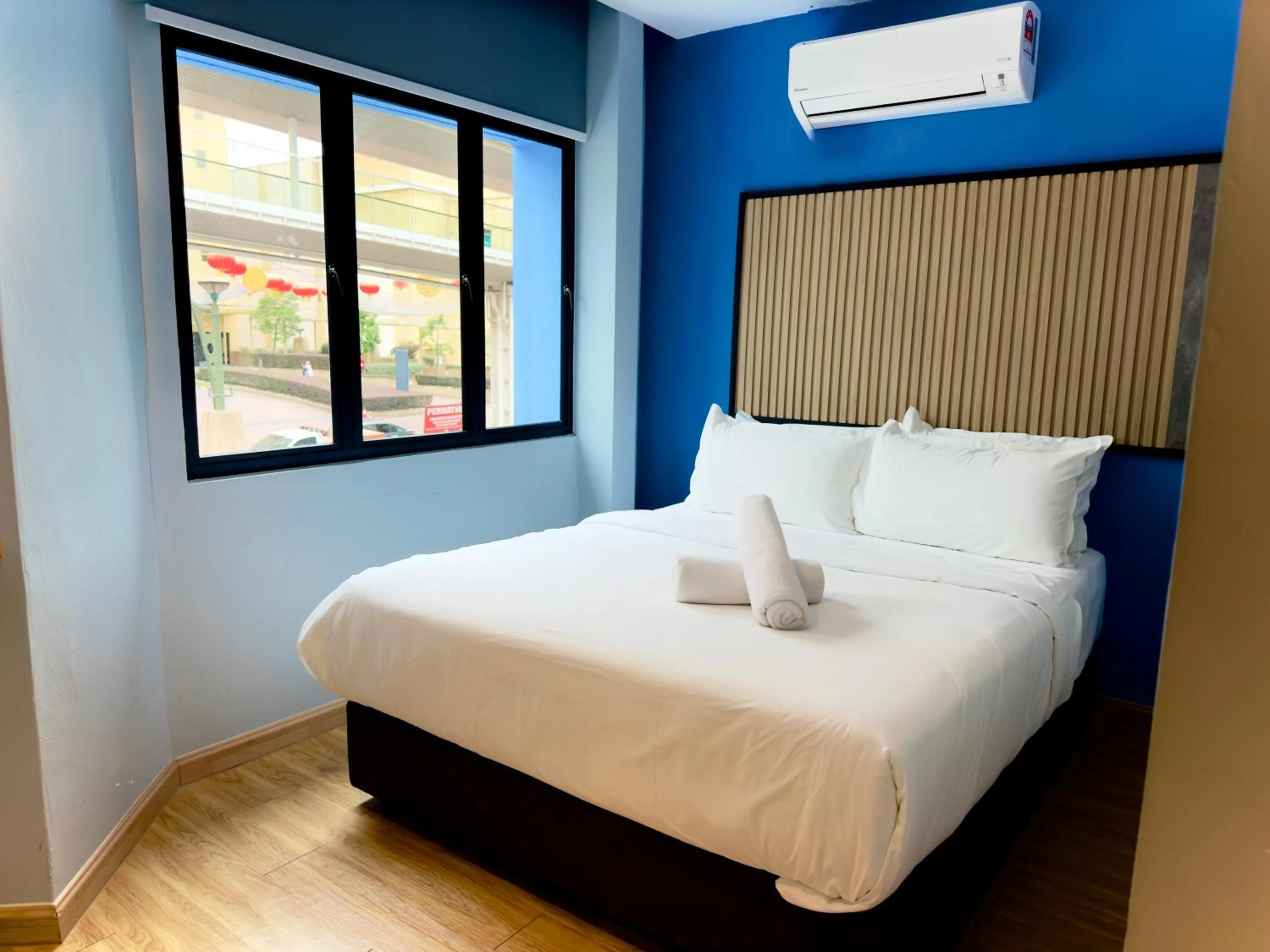 Bed in Blue Lagoon At Bandar Sunway