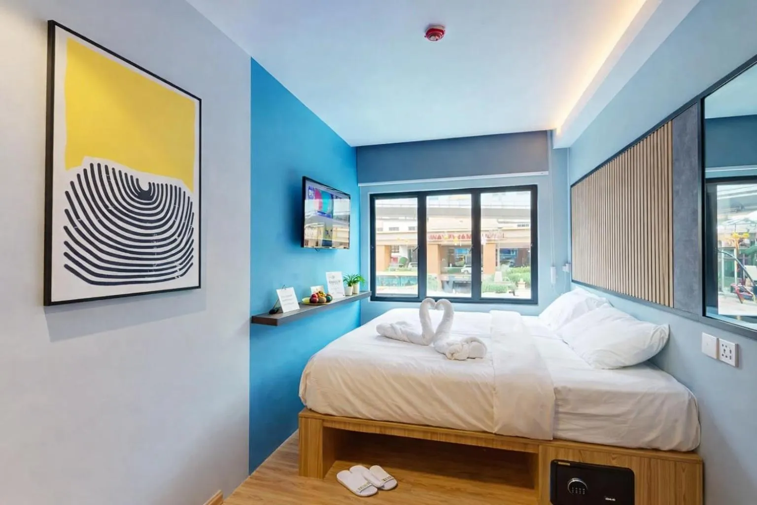 Bed in Blue Lagoon At Bandar Sunway