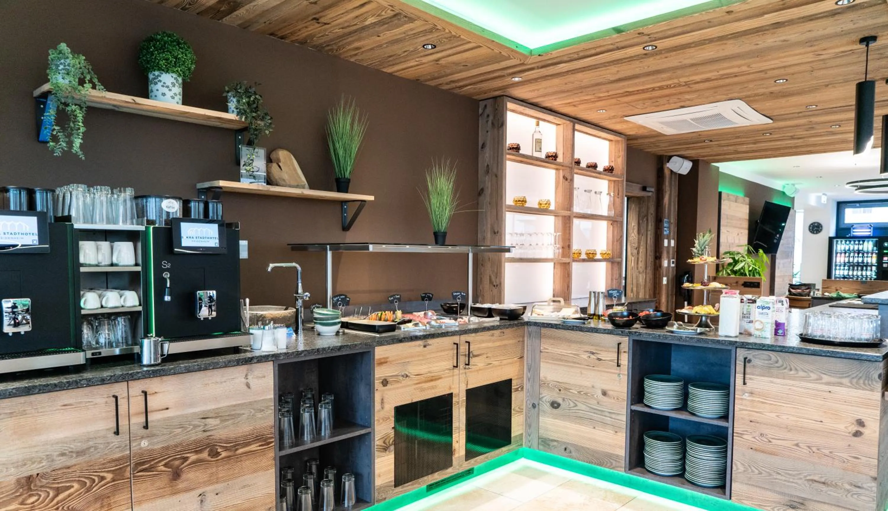 Food and drinks in SEKRA Stadthotel