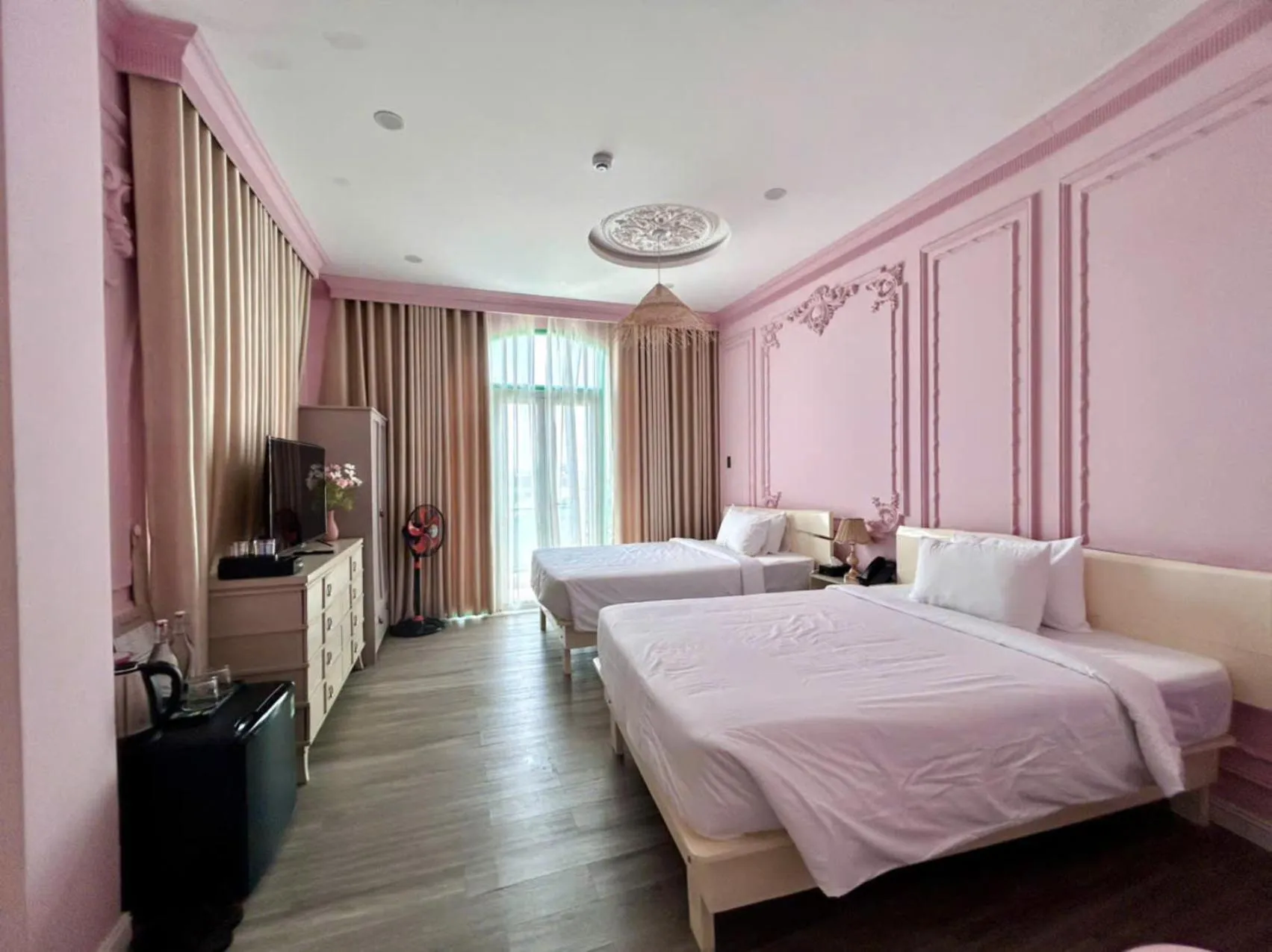 Bed in Pisces Hotel Hue