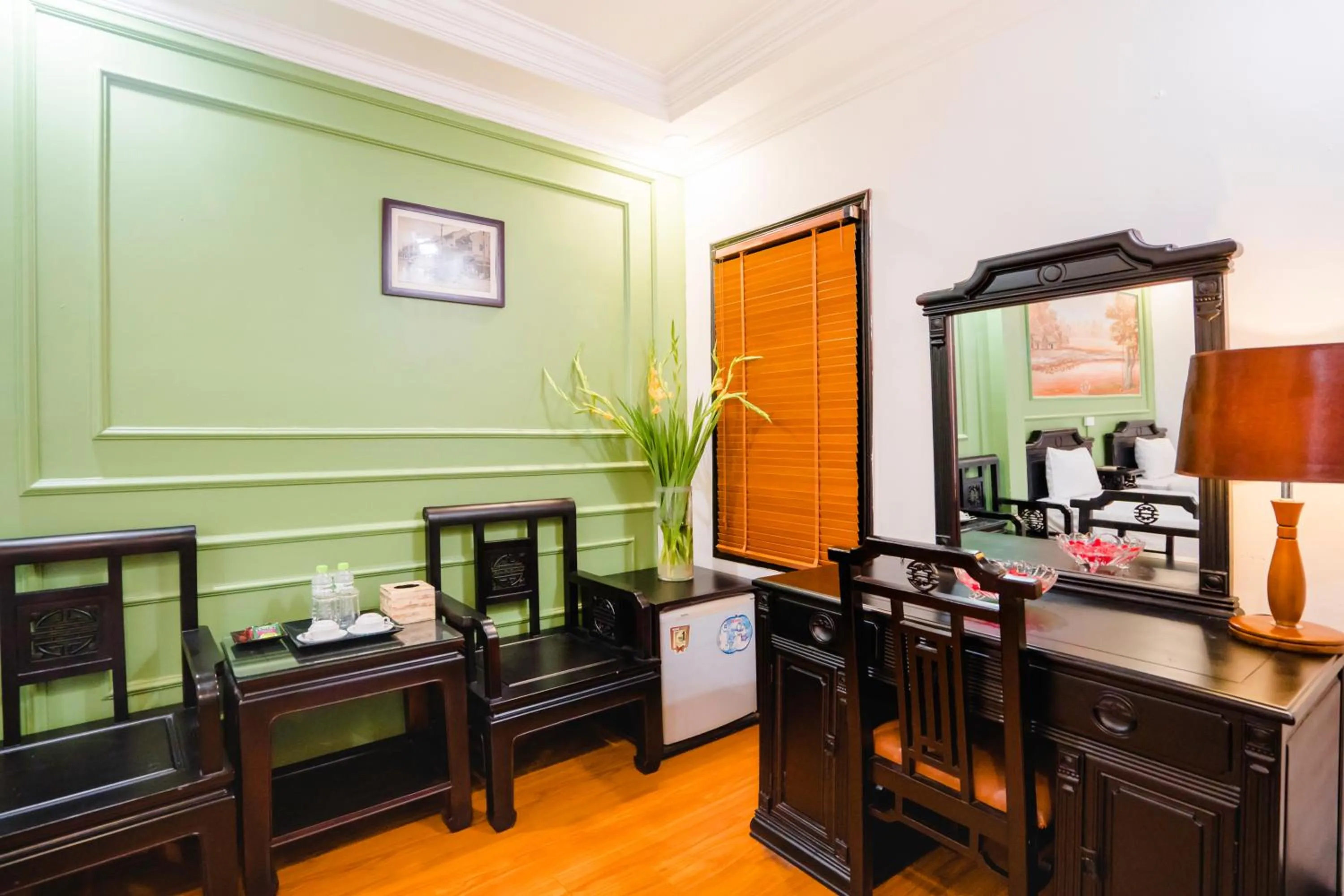 Guests in Sena Boutique Hotel & Travel