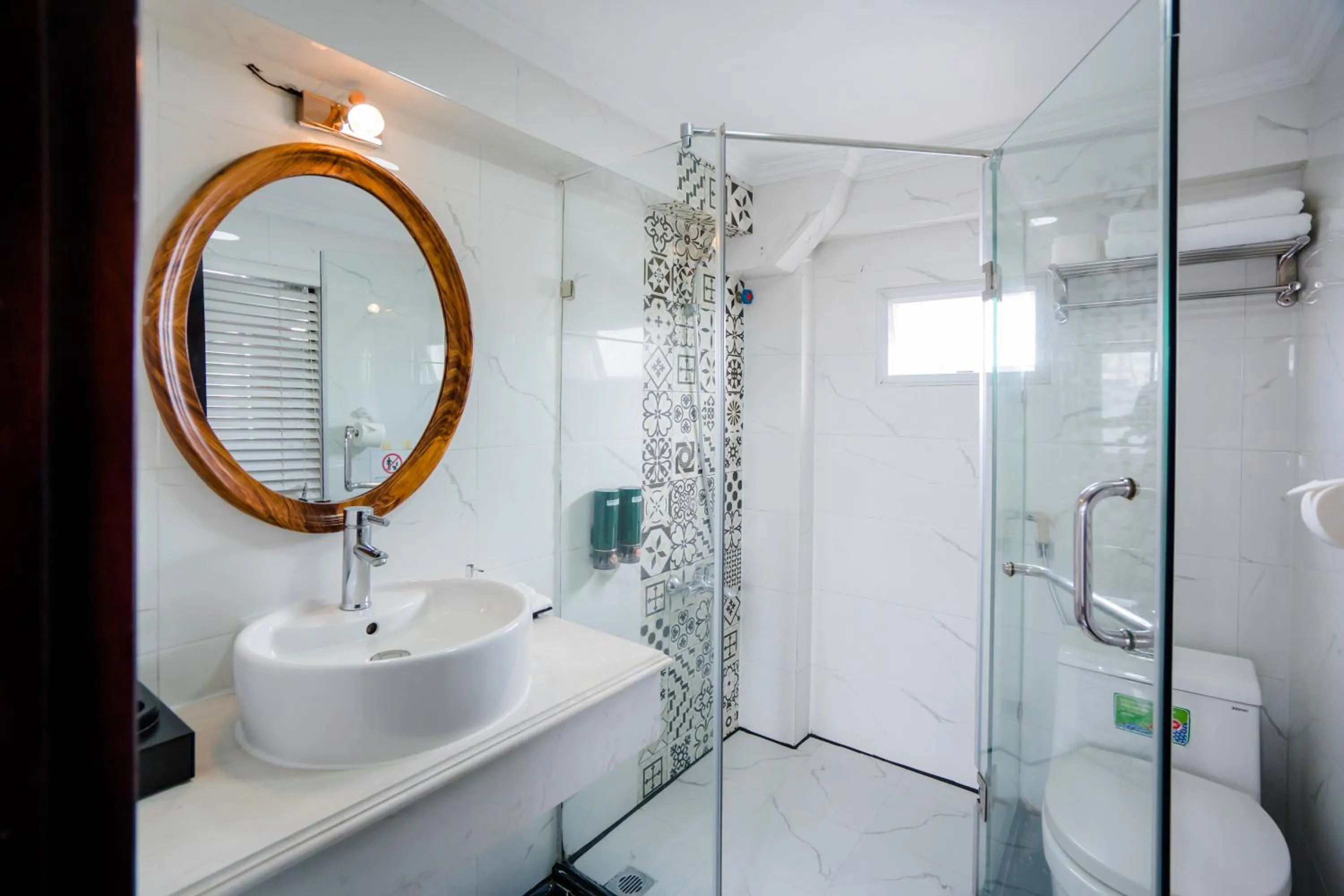 Shower in Sena Boutique Hotel & Travel