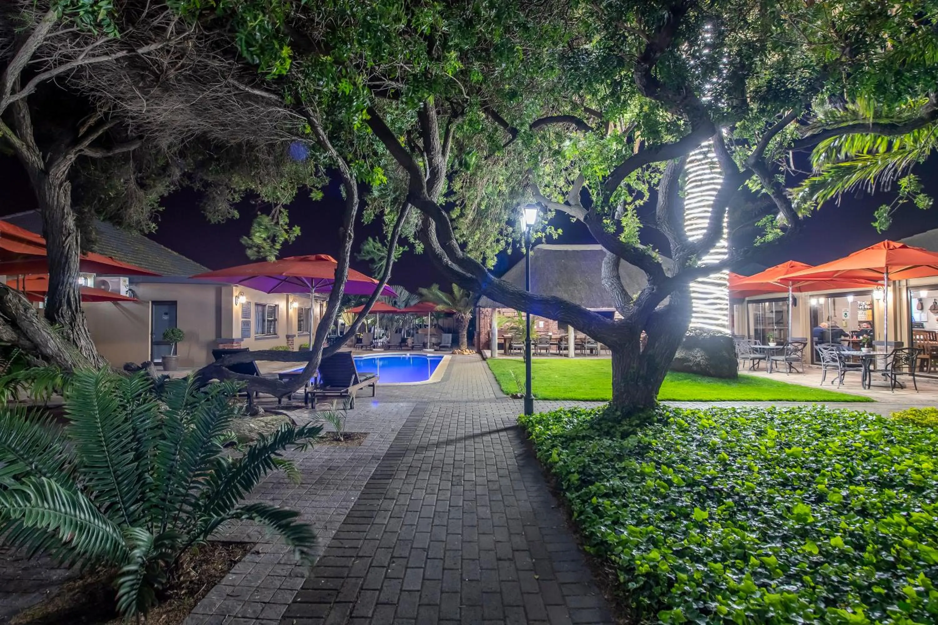 Swimming pool in Excellent Guest House