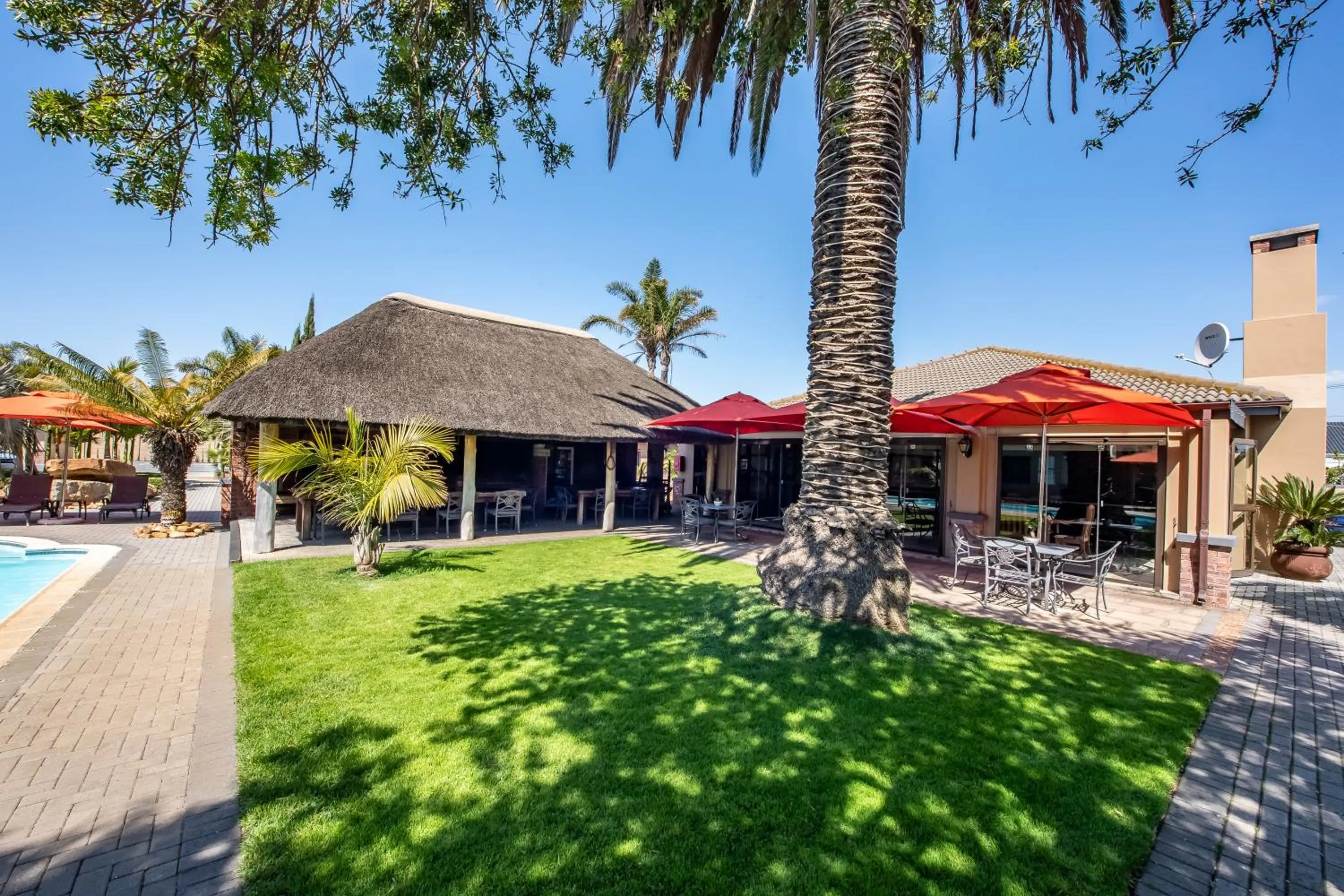 Swimming pool in Excellent Guest House