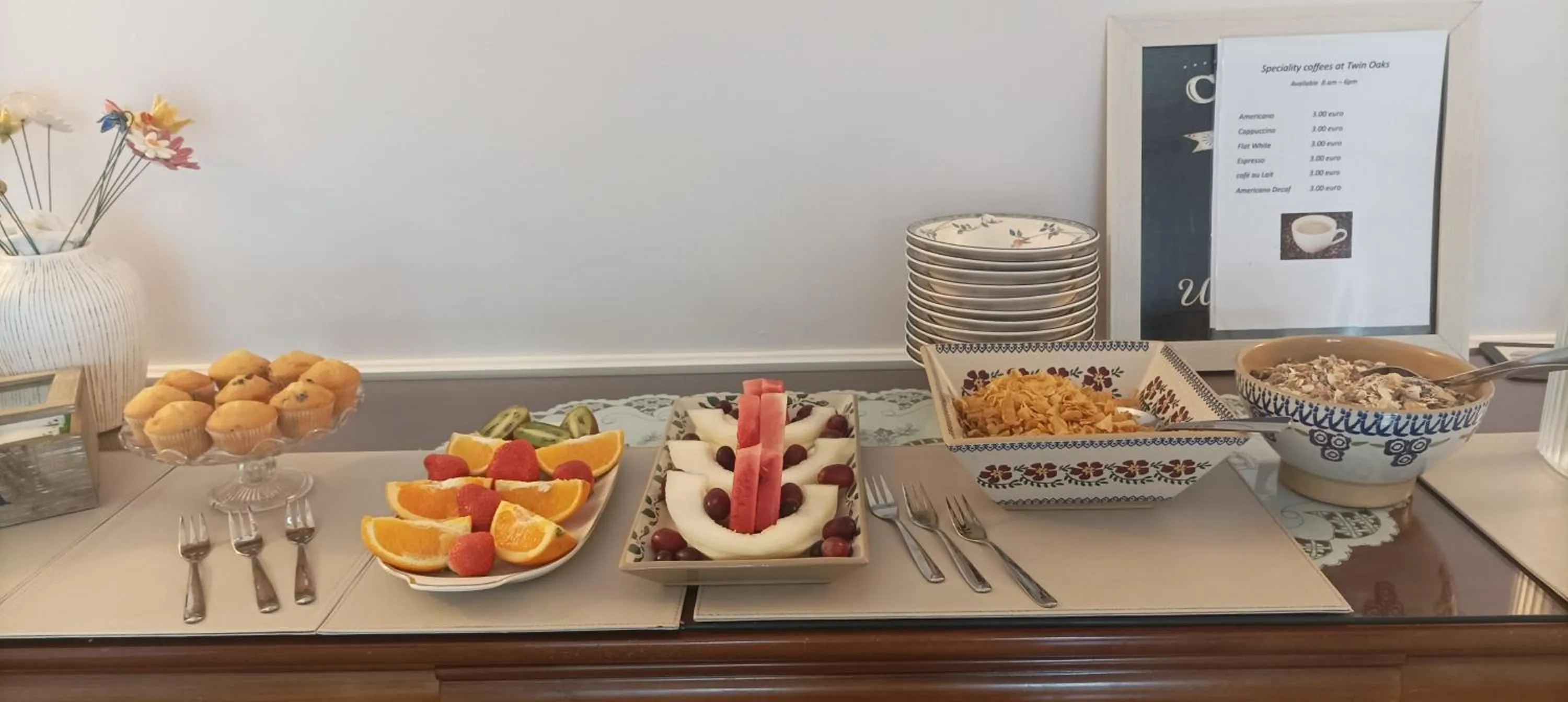 Breakfast in Twin Oaks Bed & Breakfast