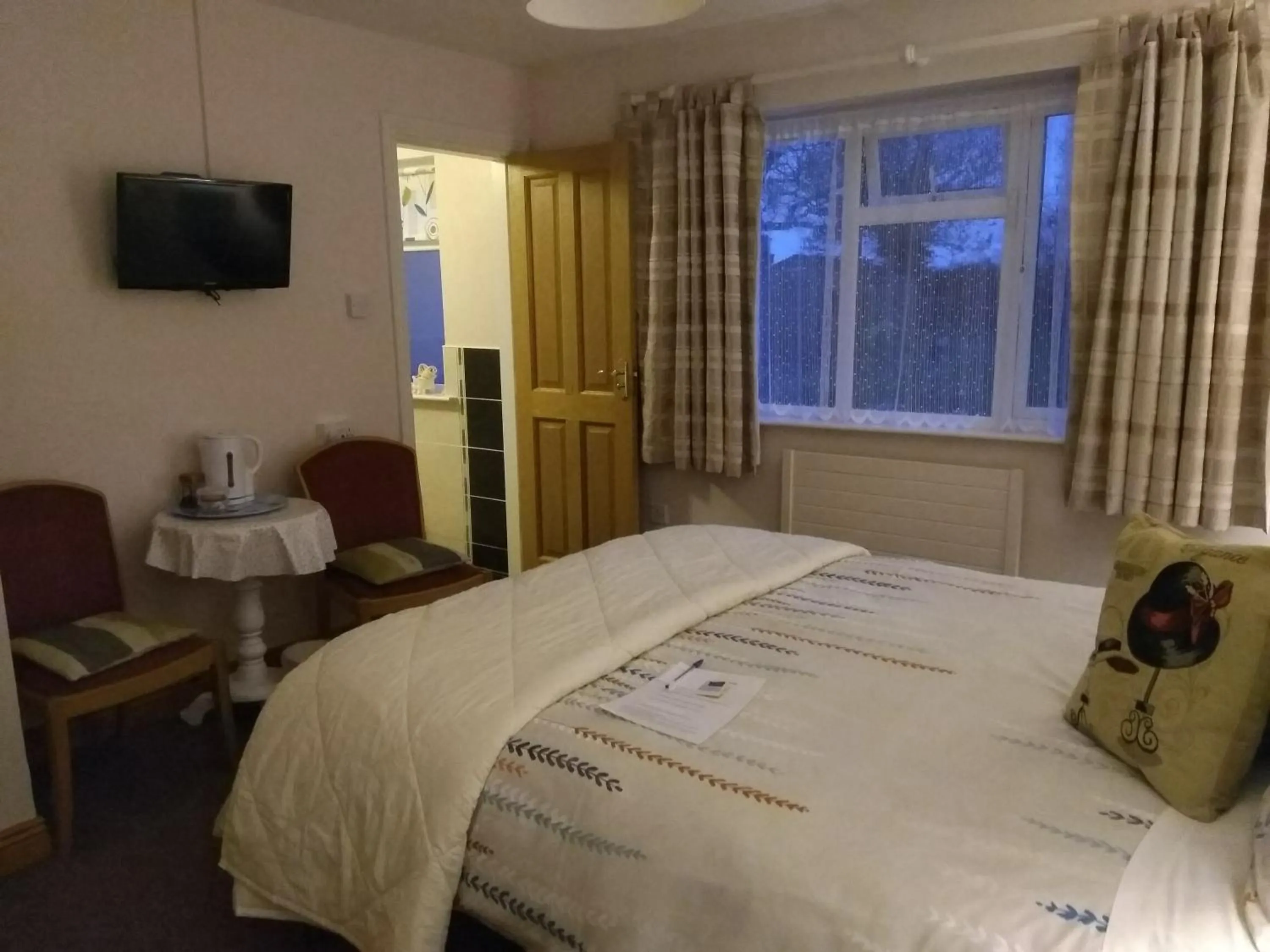 Garden view in Twin Oaks Bed & Breakfast