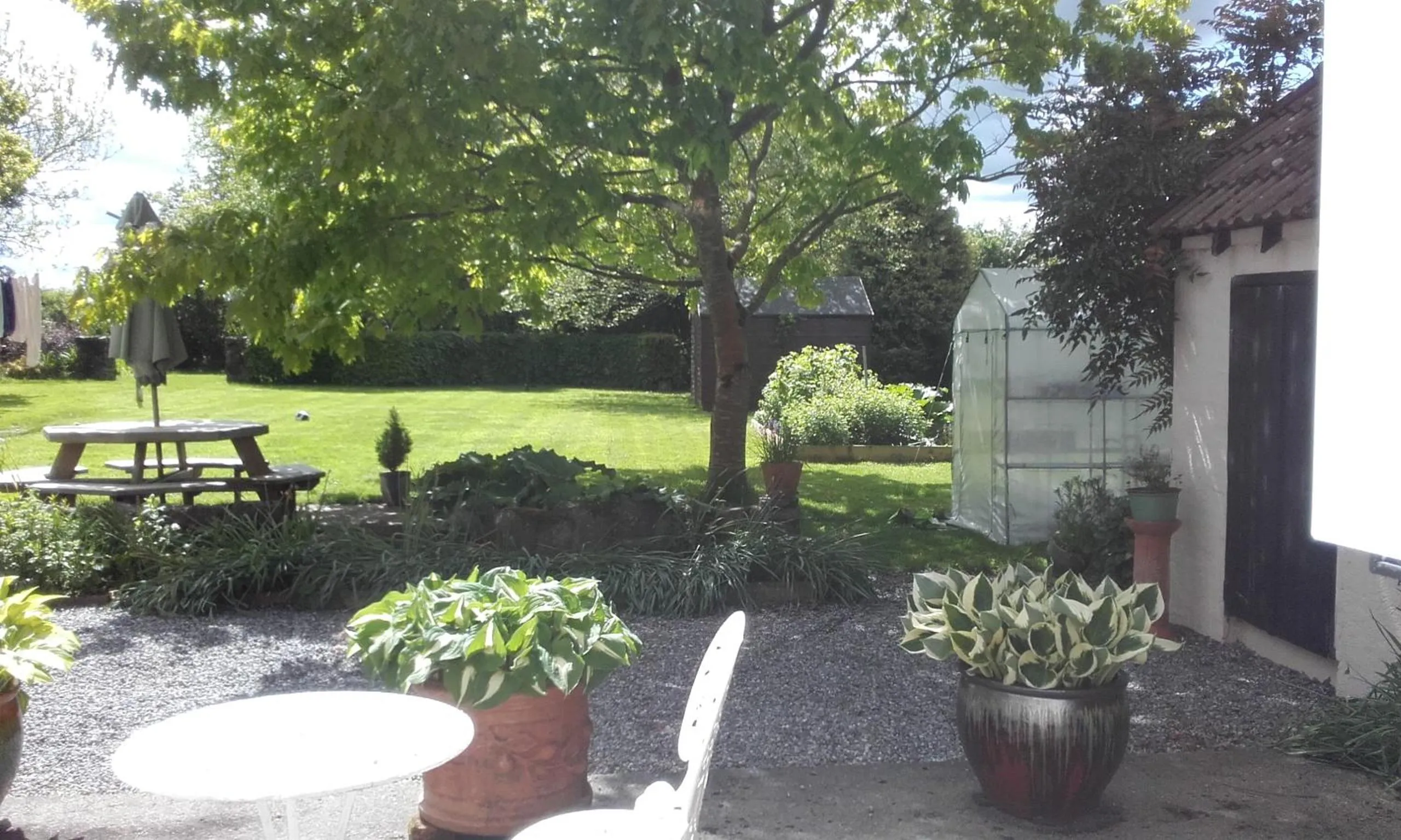 Garden view in Twin Oaks Bed & Breakfast