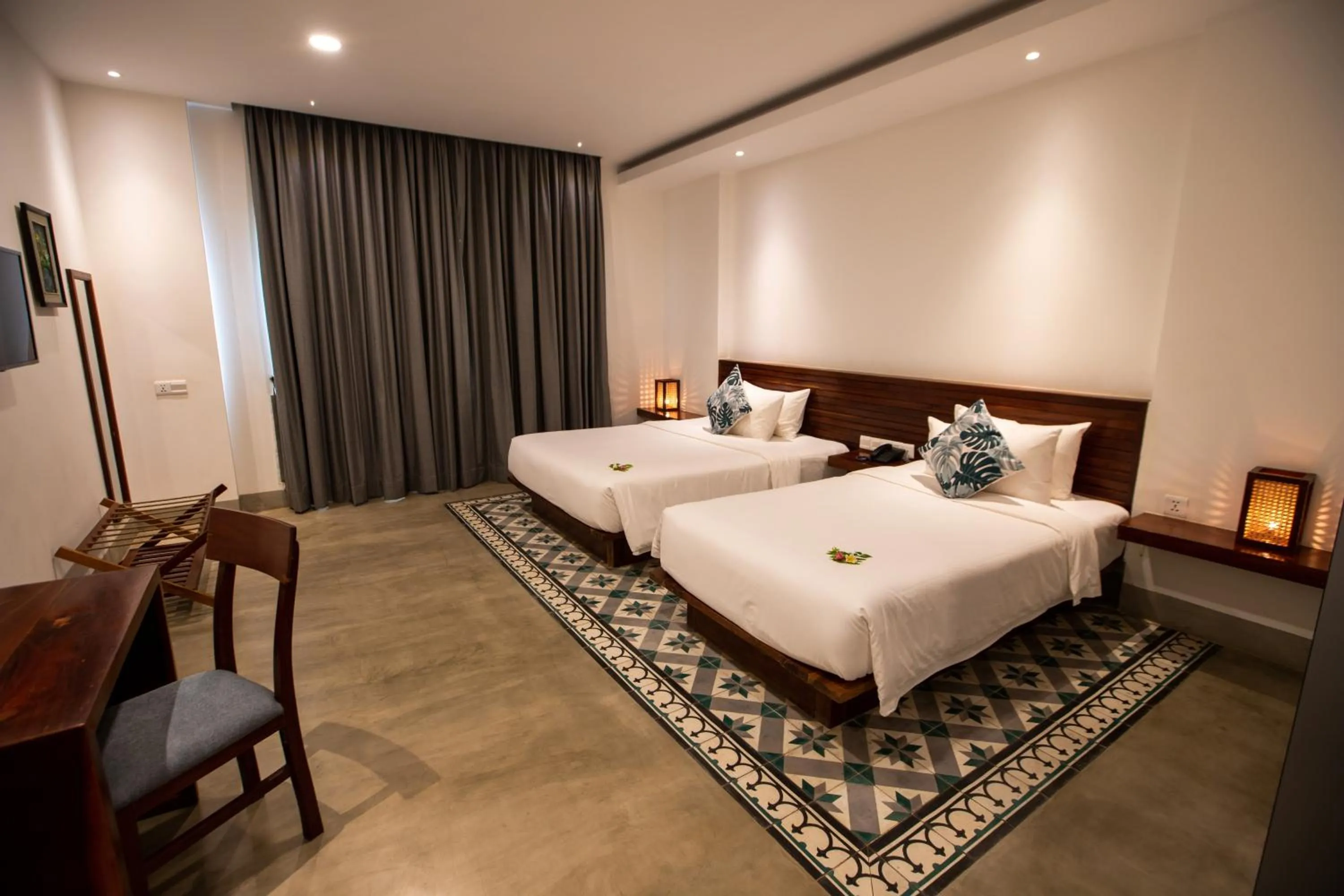 Seating area, Bed in DACO Hotel