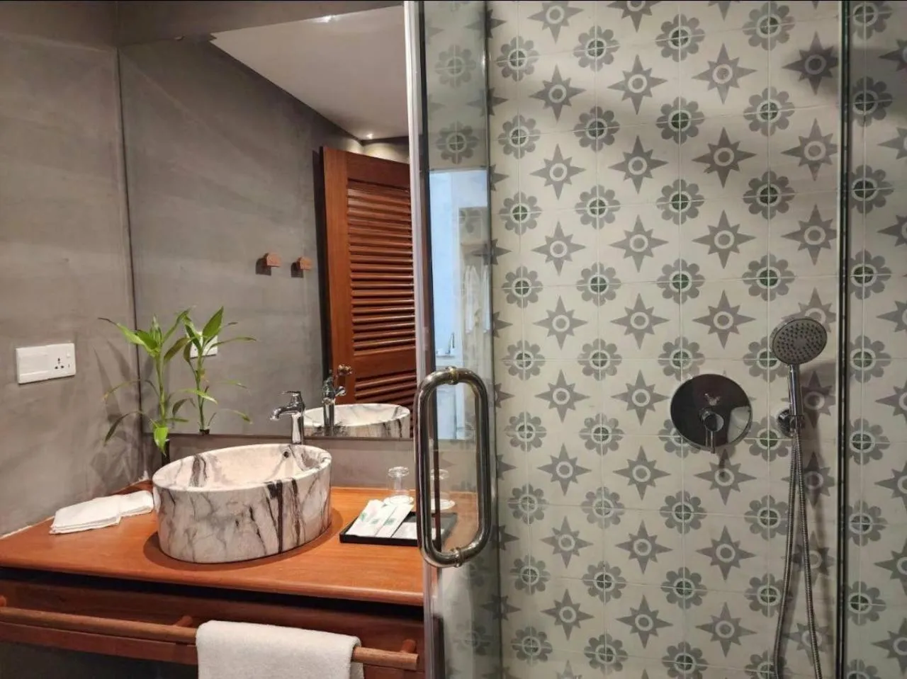 Shower in DACO Hotel