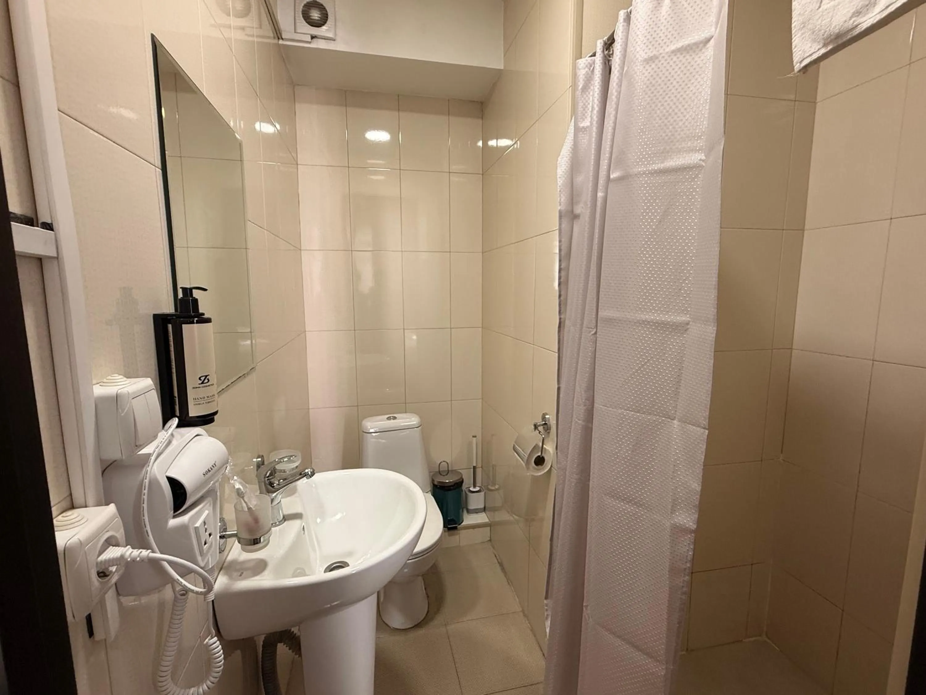 Bathroom in Liva Hotel