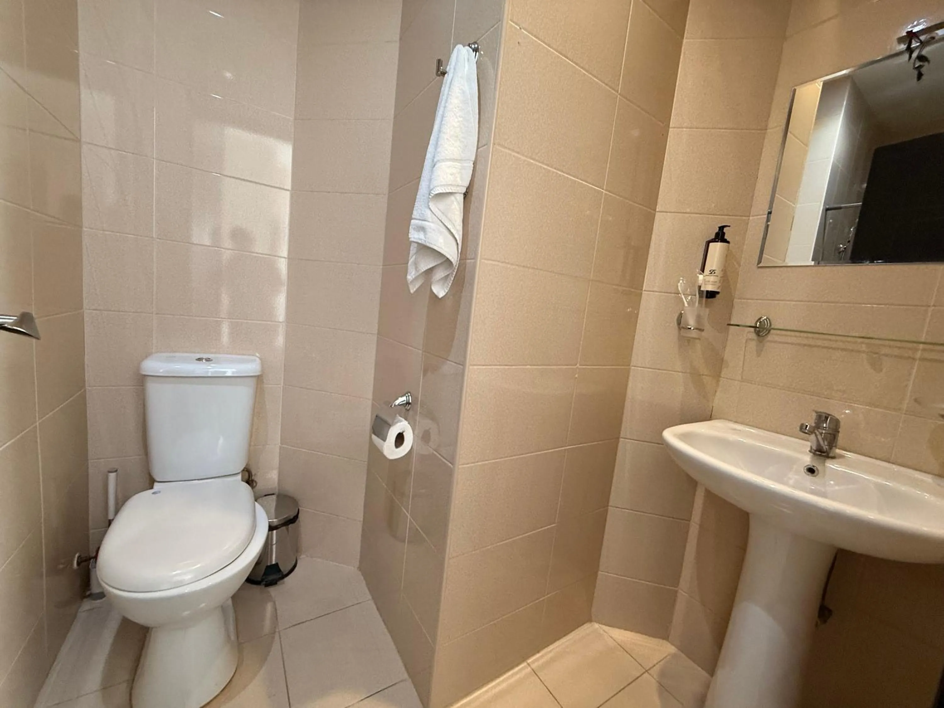 Toilet in Liva Hotel