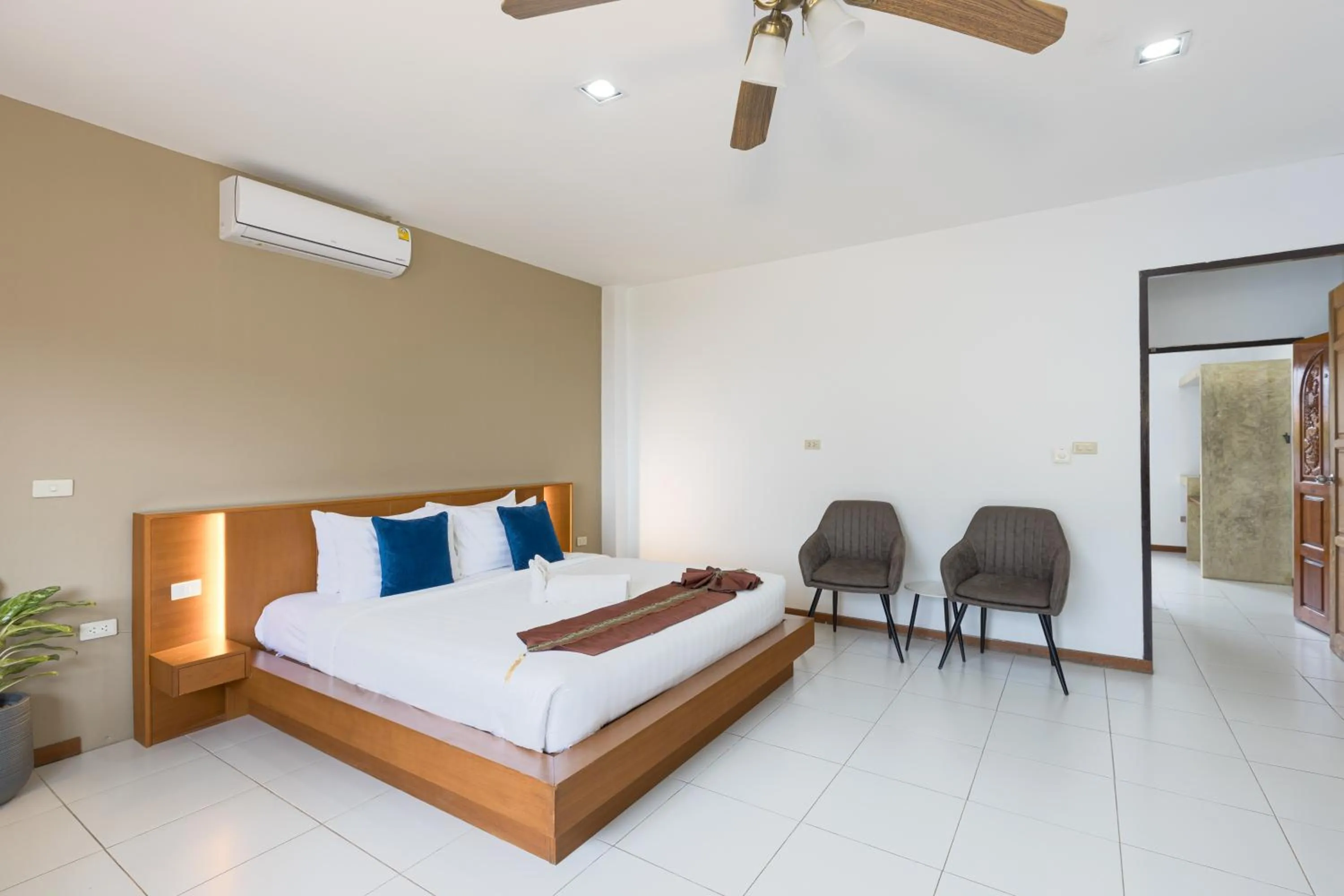 Photo of the whole room, Bed in Blue Palm Kata Resort