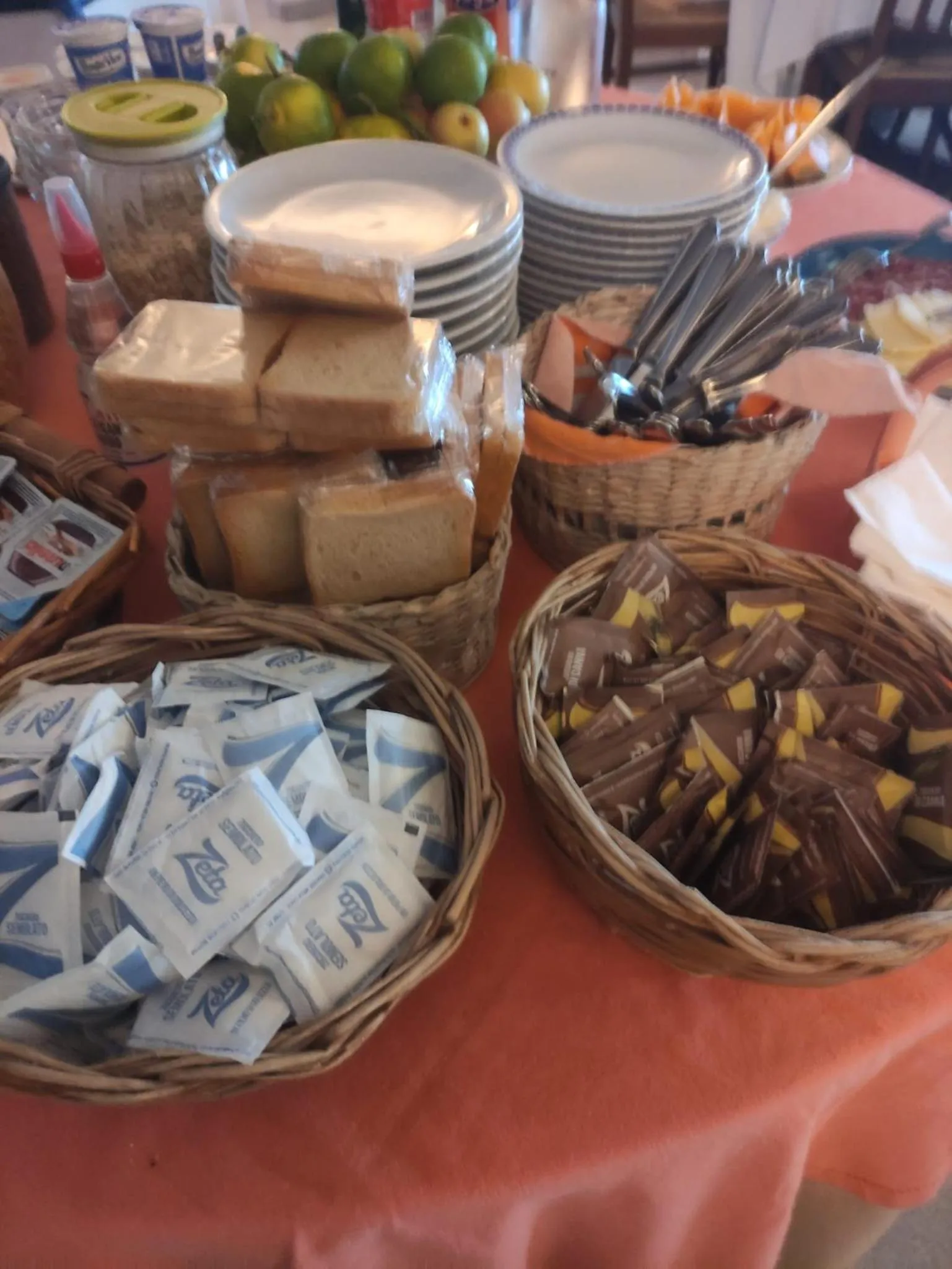 Breakfast in Hotel Villa al Mare