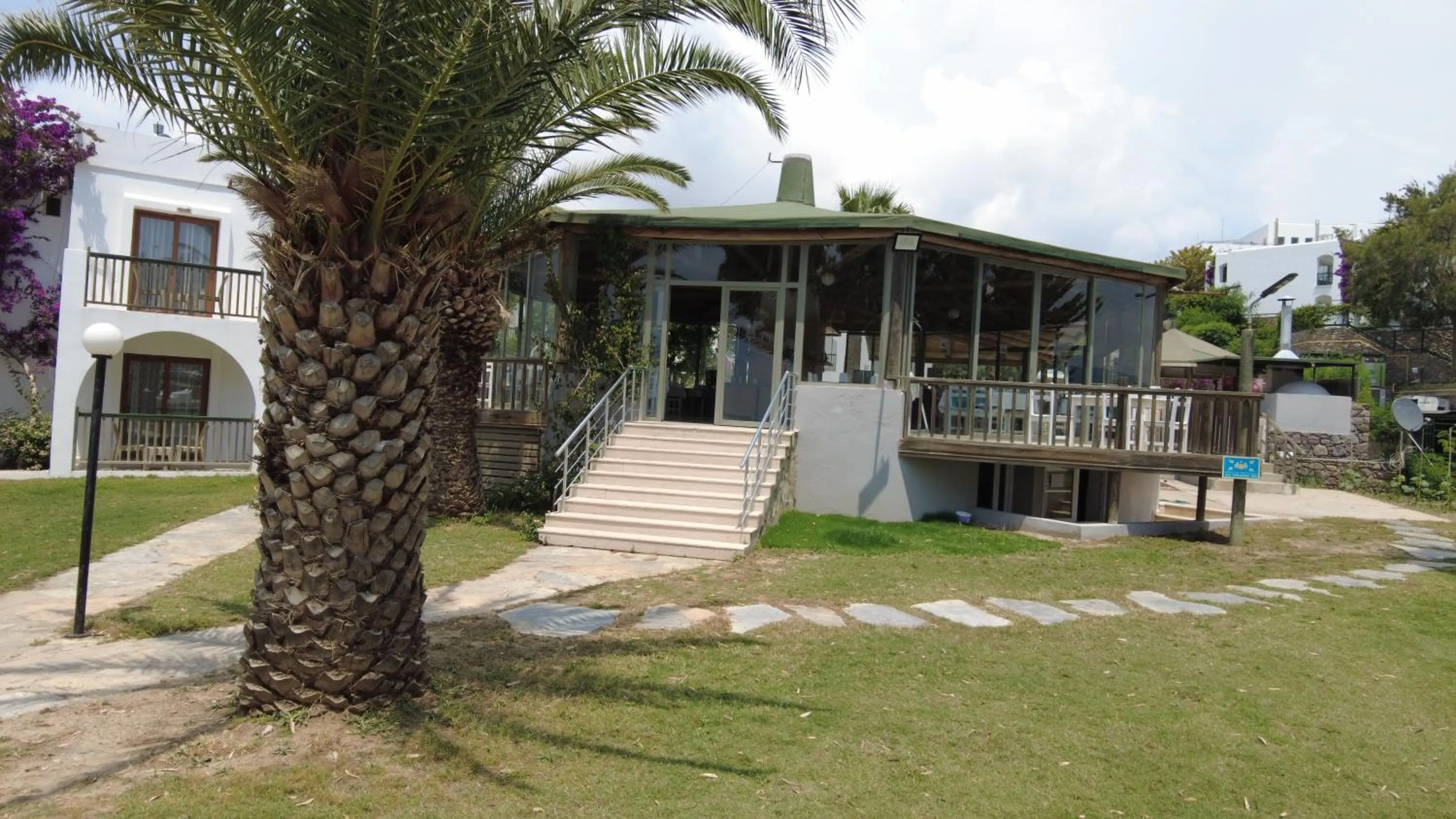 Restaurant/places to eat in Gumbet Cove Hotel