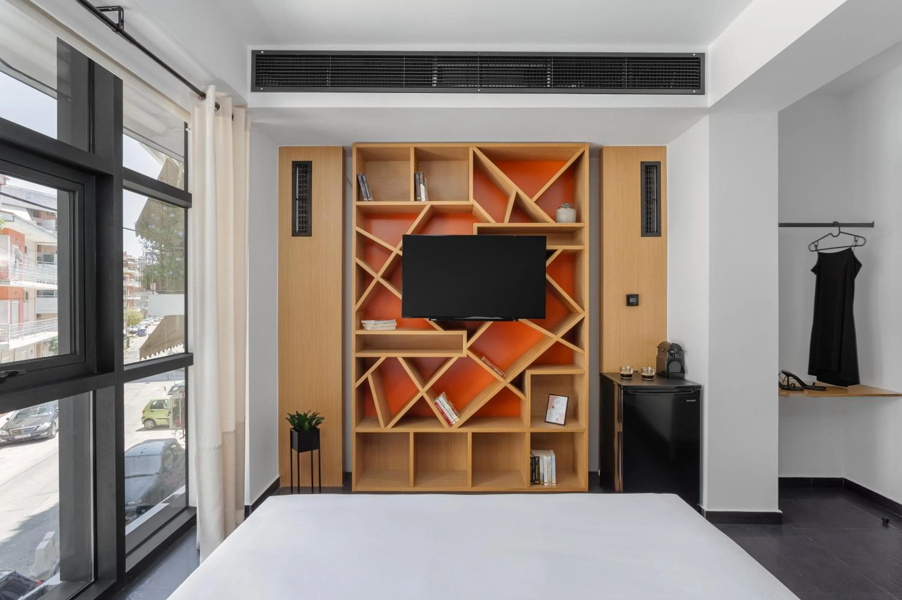 Library, Bed in THE URBANIST •inner city residences•