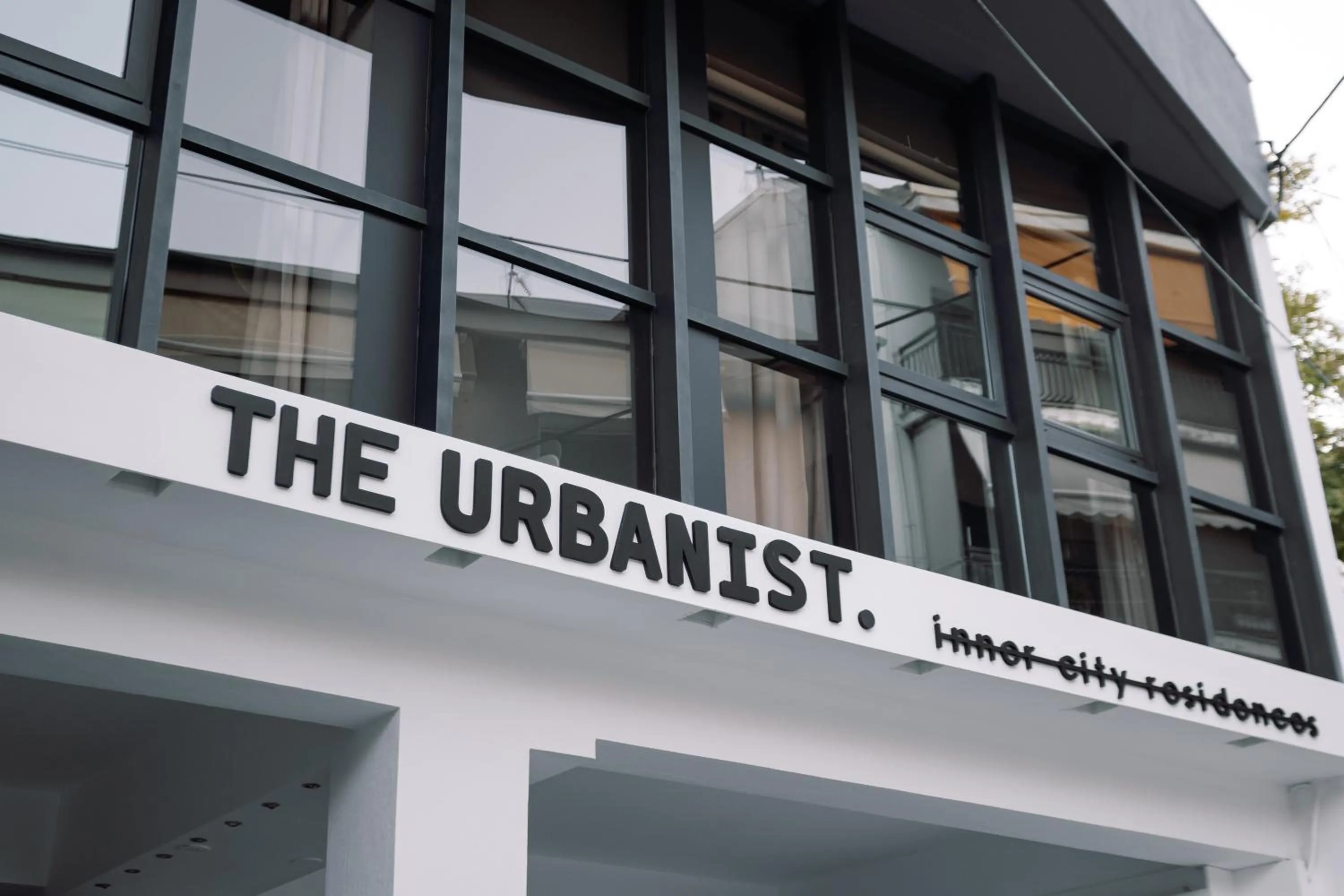 Property building in THE URBANIST •inner city residences•
