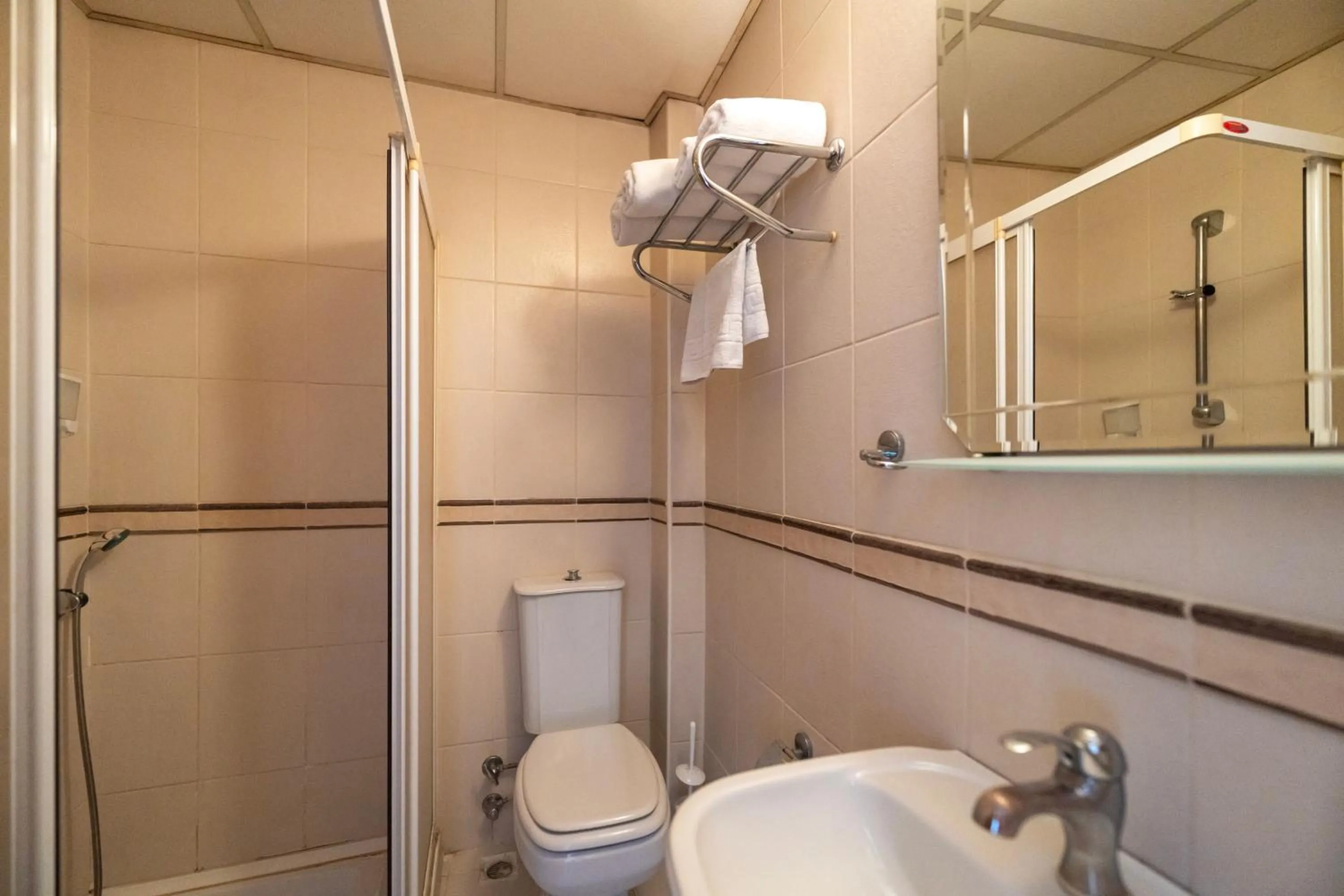 Bathroom in Şehir Hotel