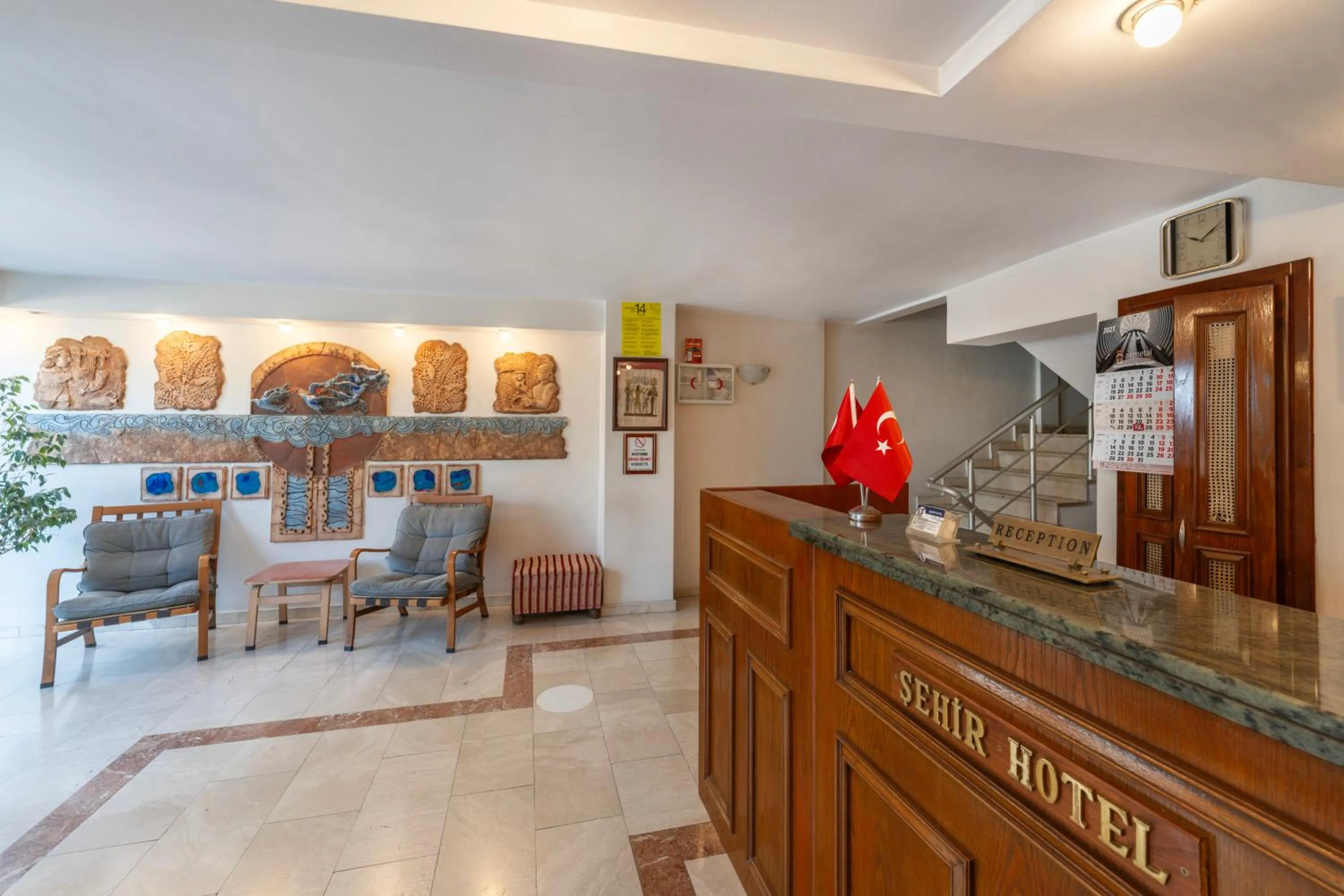 Lobby or reception in Şehir Hotel