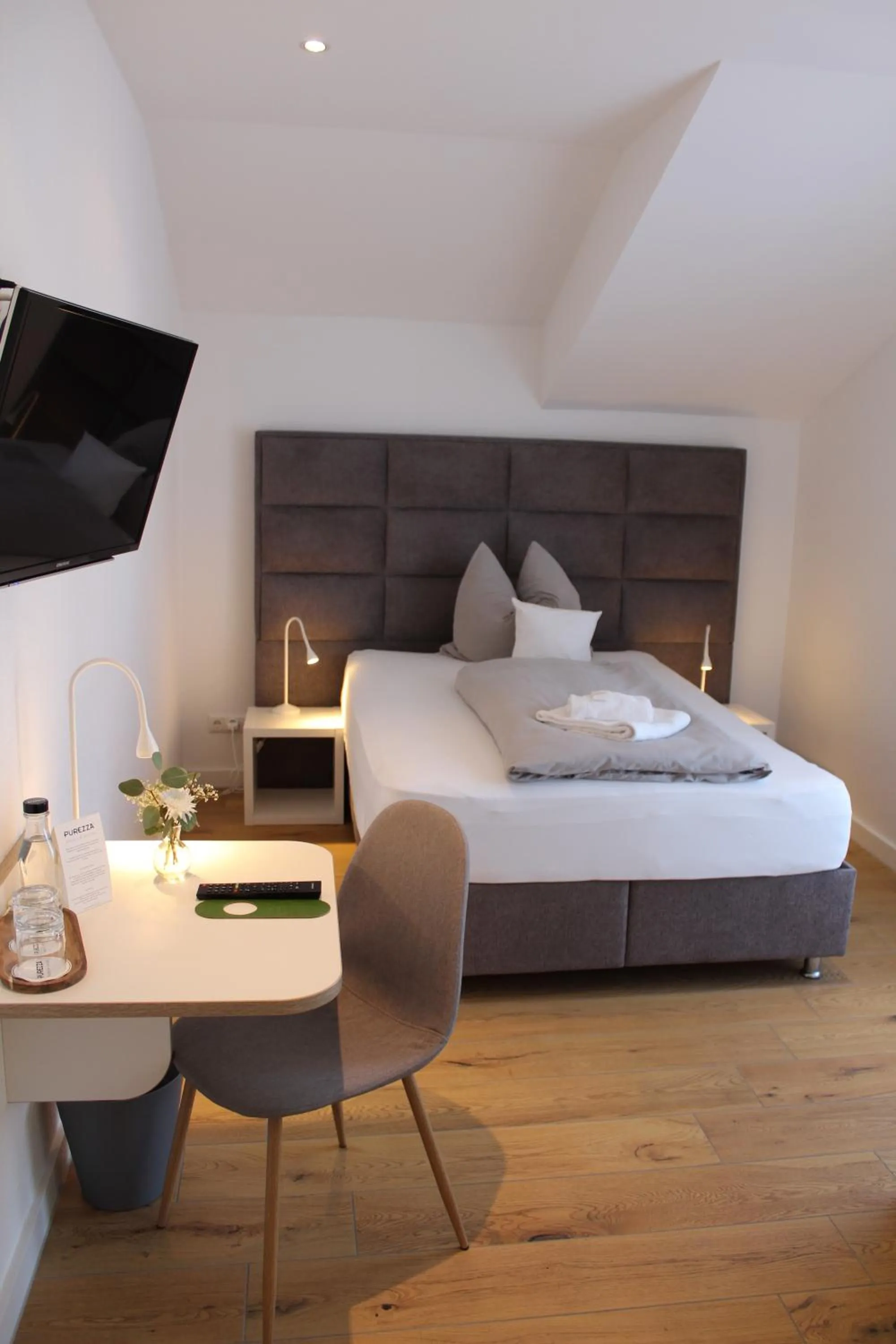 Bed in Schwanenhof Hotel und Restaurant