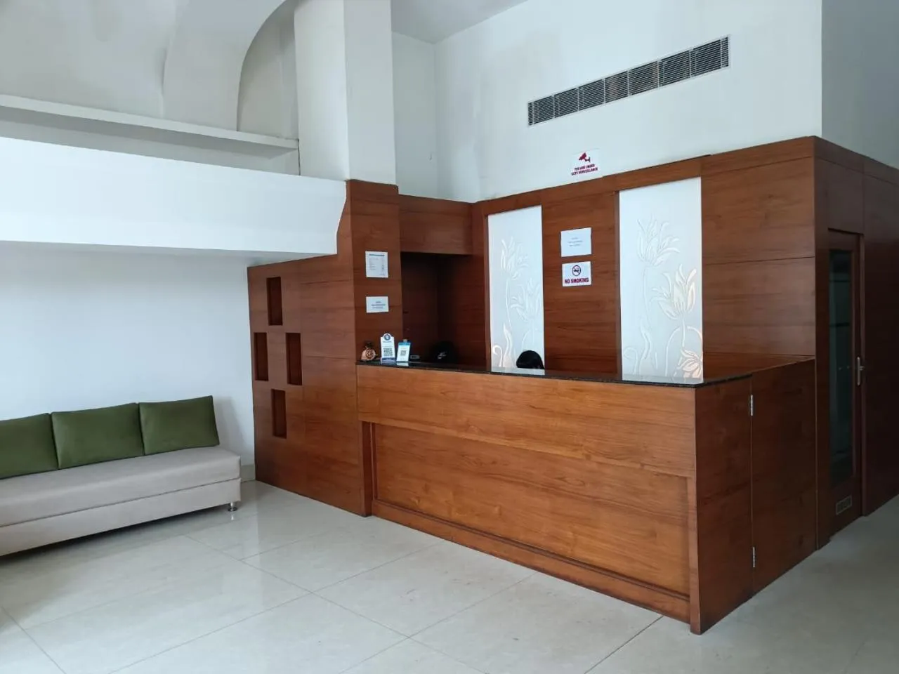 Lobby or reception in Hotel Autumn Crocus