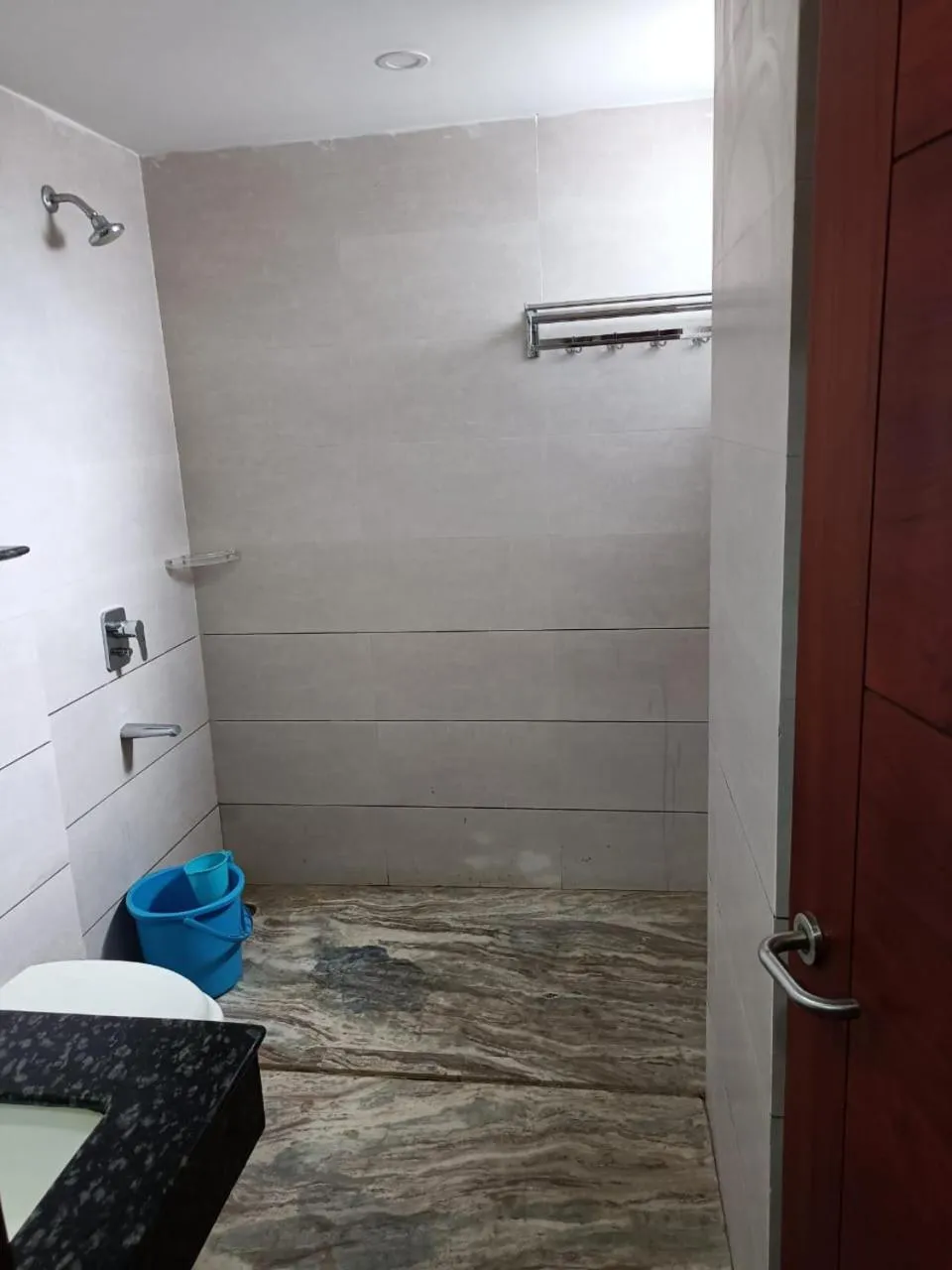 Bathroom in Hotel Autumn Crocus