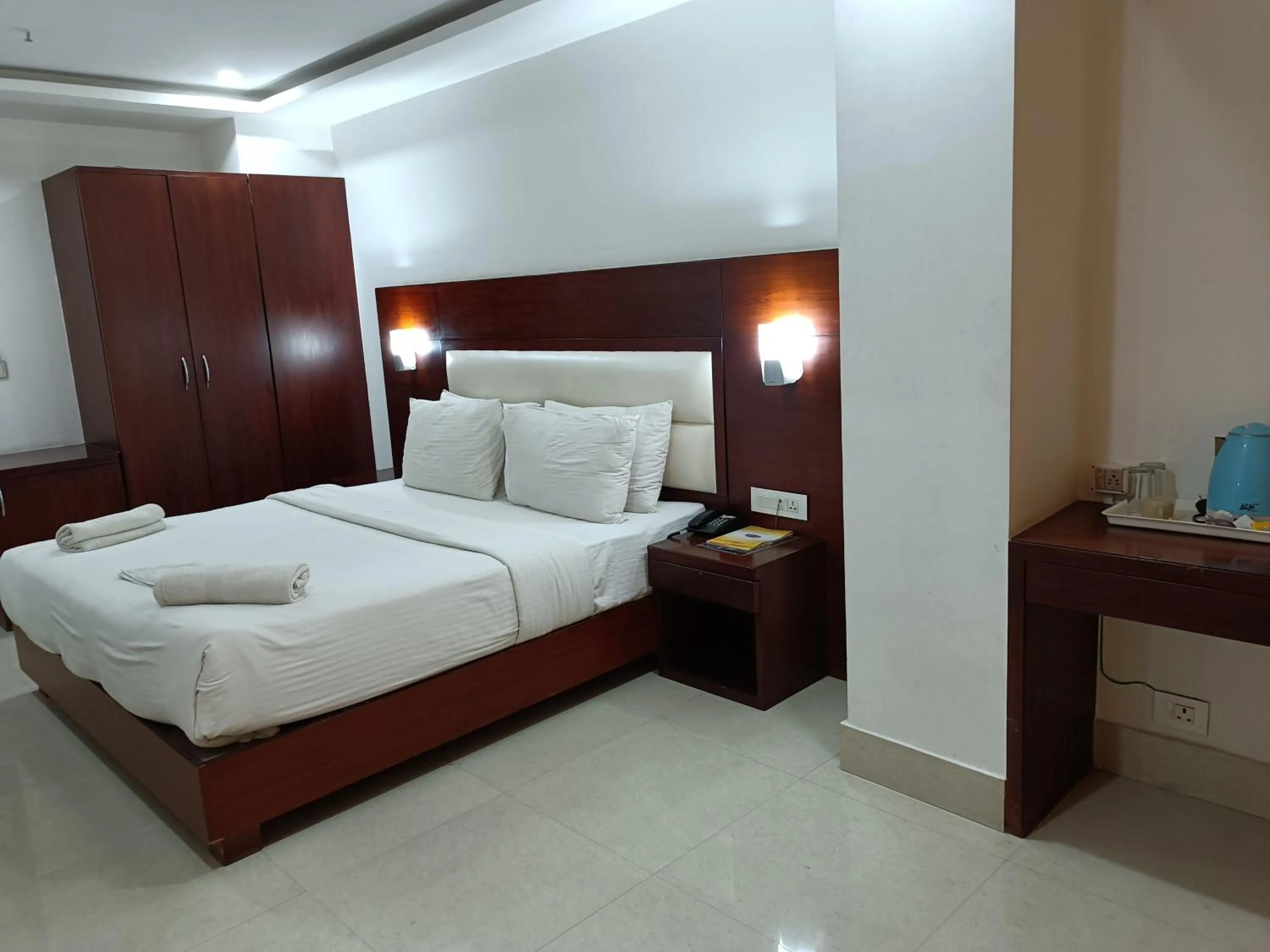 Bed in Hotel Autumn Crocus