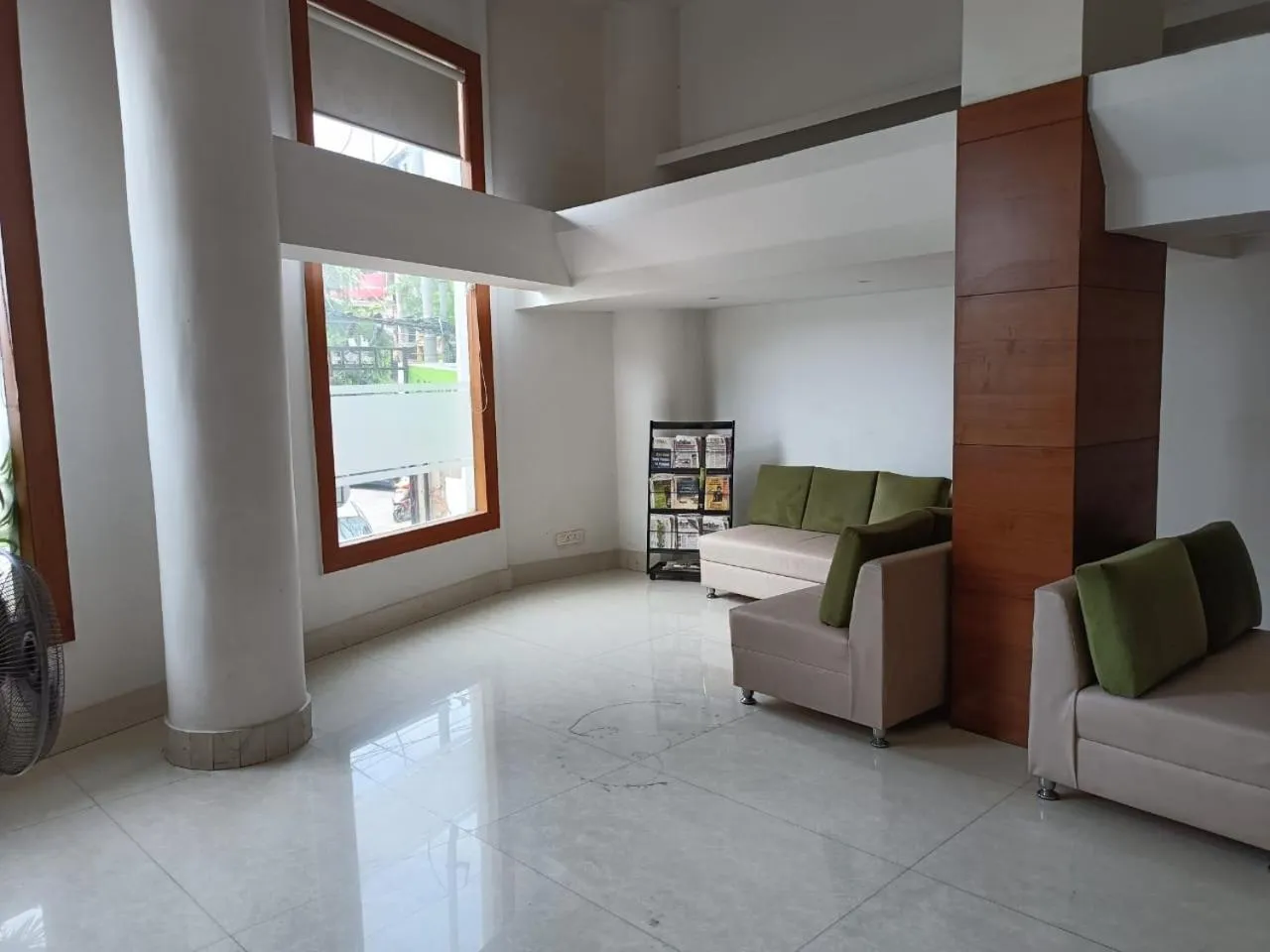 Seating area in Hotel Autumn Crocus