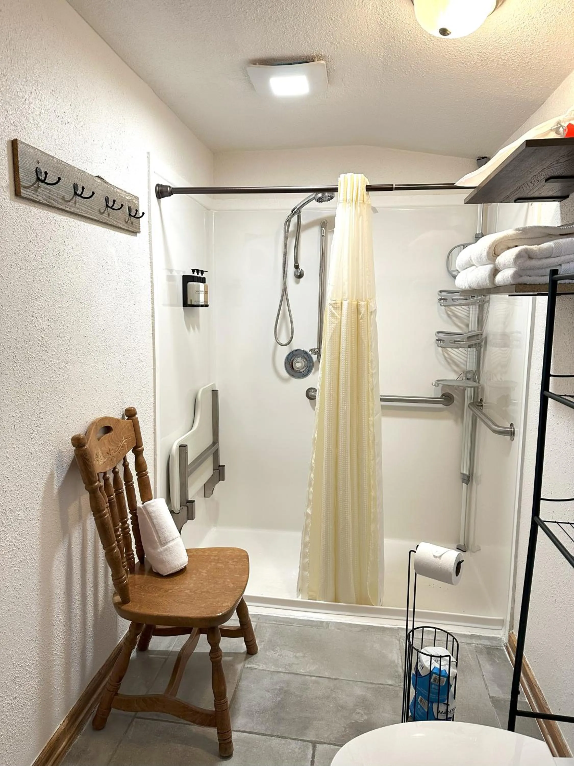 The Pearl Inn Bed and Breakfast