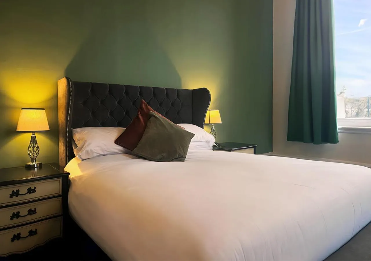 Bed in Station Lounge & Rooms