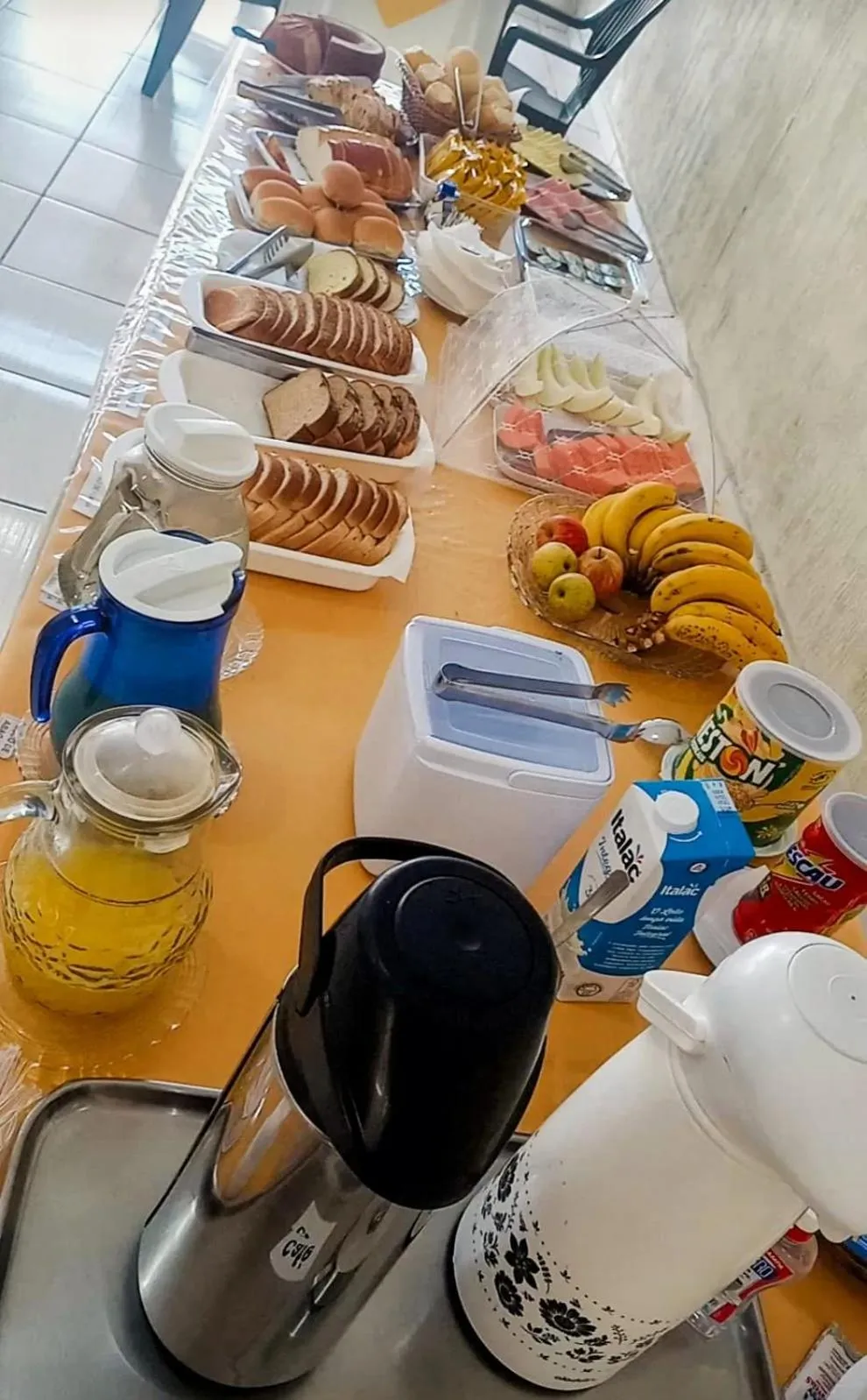 Breakfast in Rial Hotel