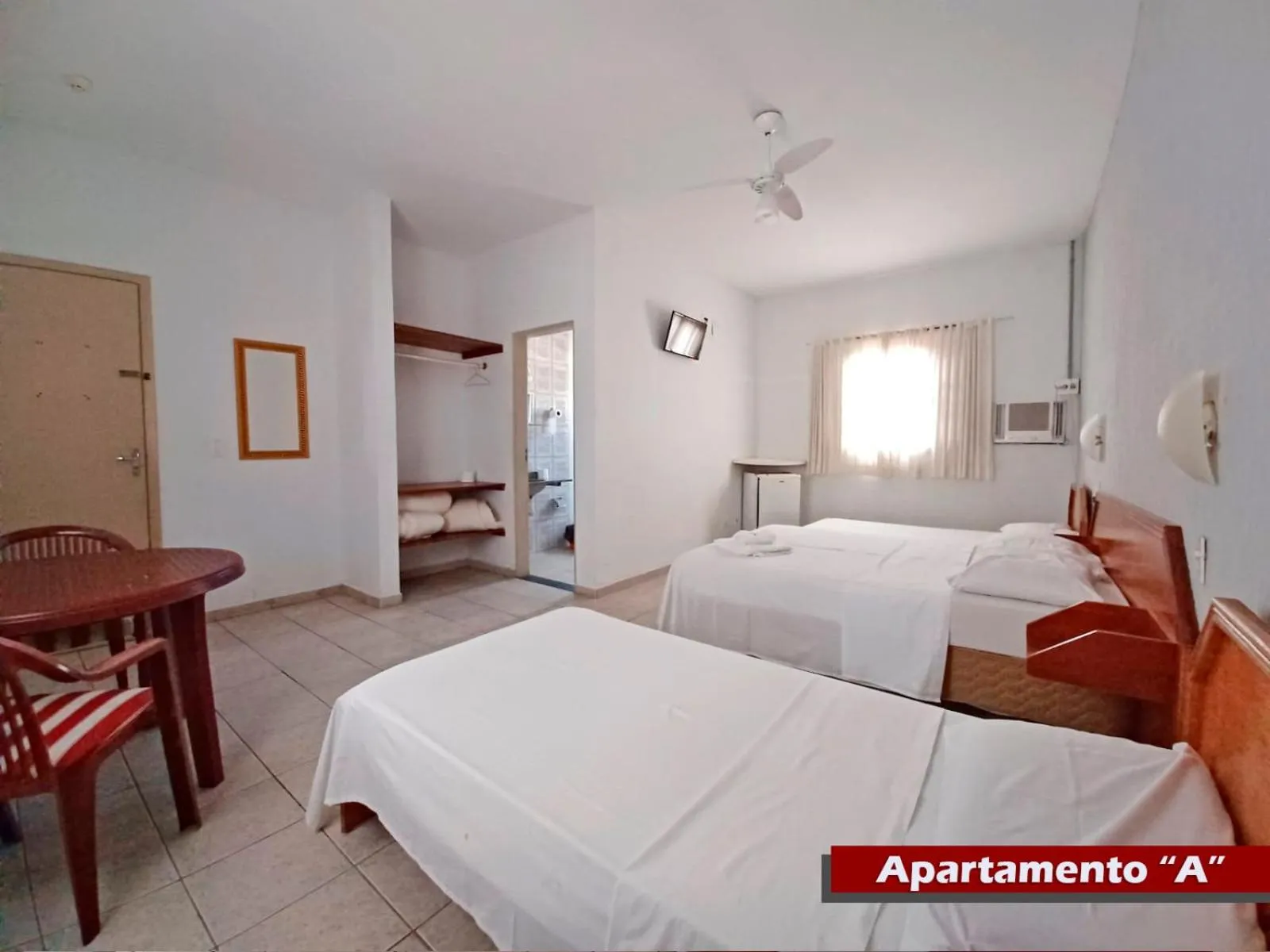 Bedroom, Bed in Rial Hotel